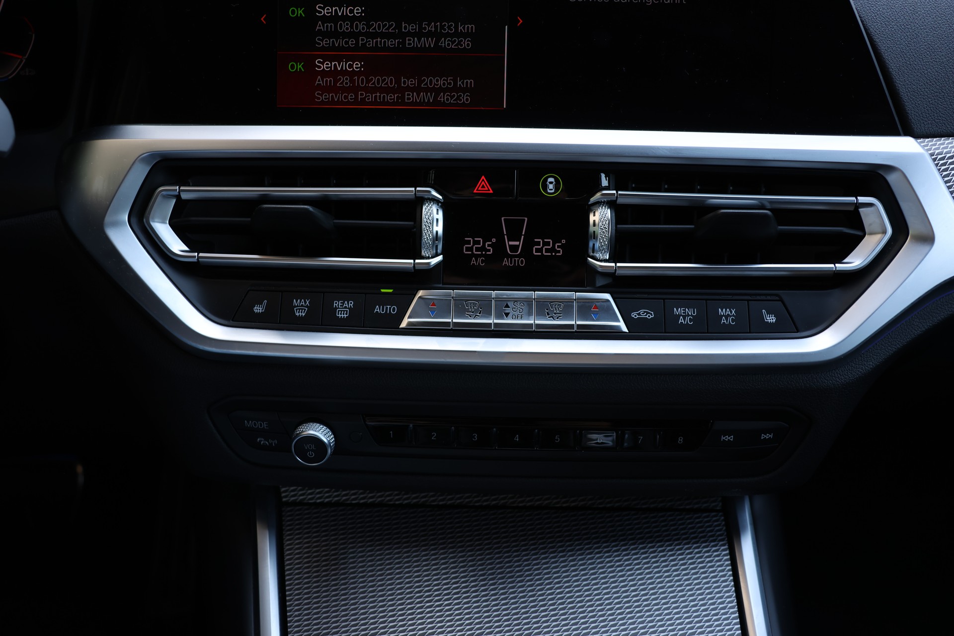 BMW 330i xDrive Steptronic M Sport-image-14