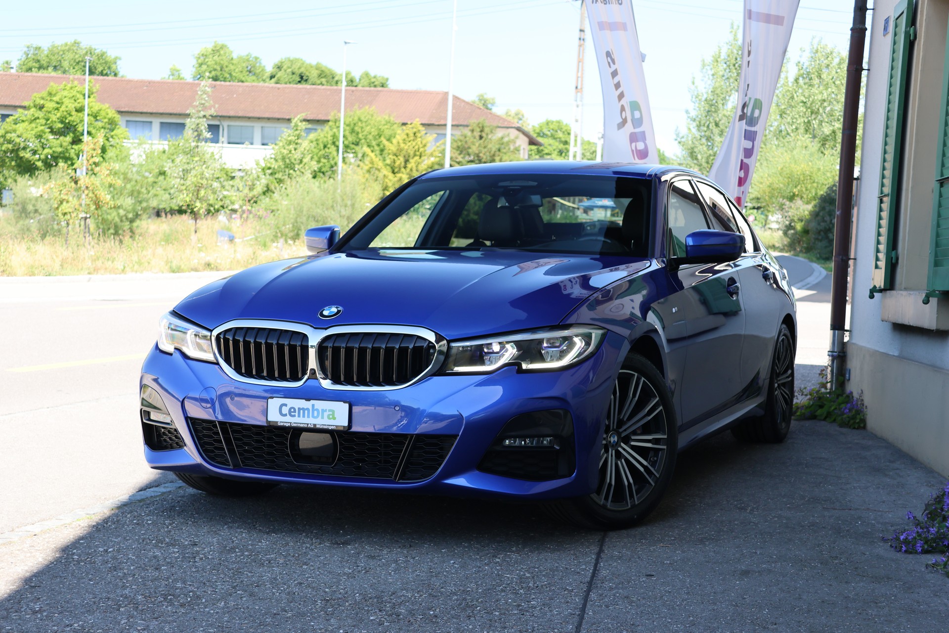 BMW 330i xDrive Steptronic M Sport-image-0