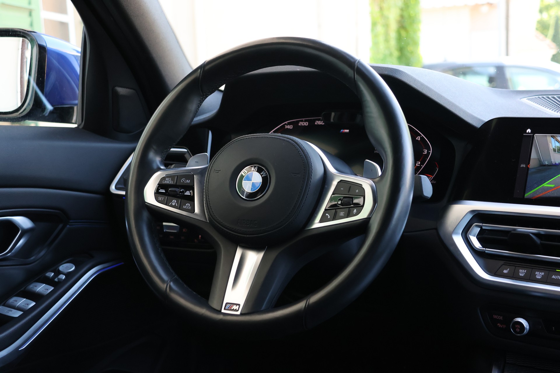BMW 330i xDrive Steptronic M Sport-image-11
