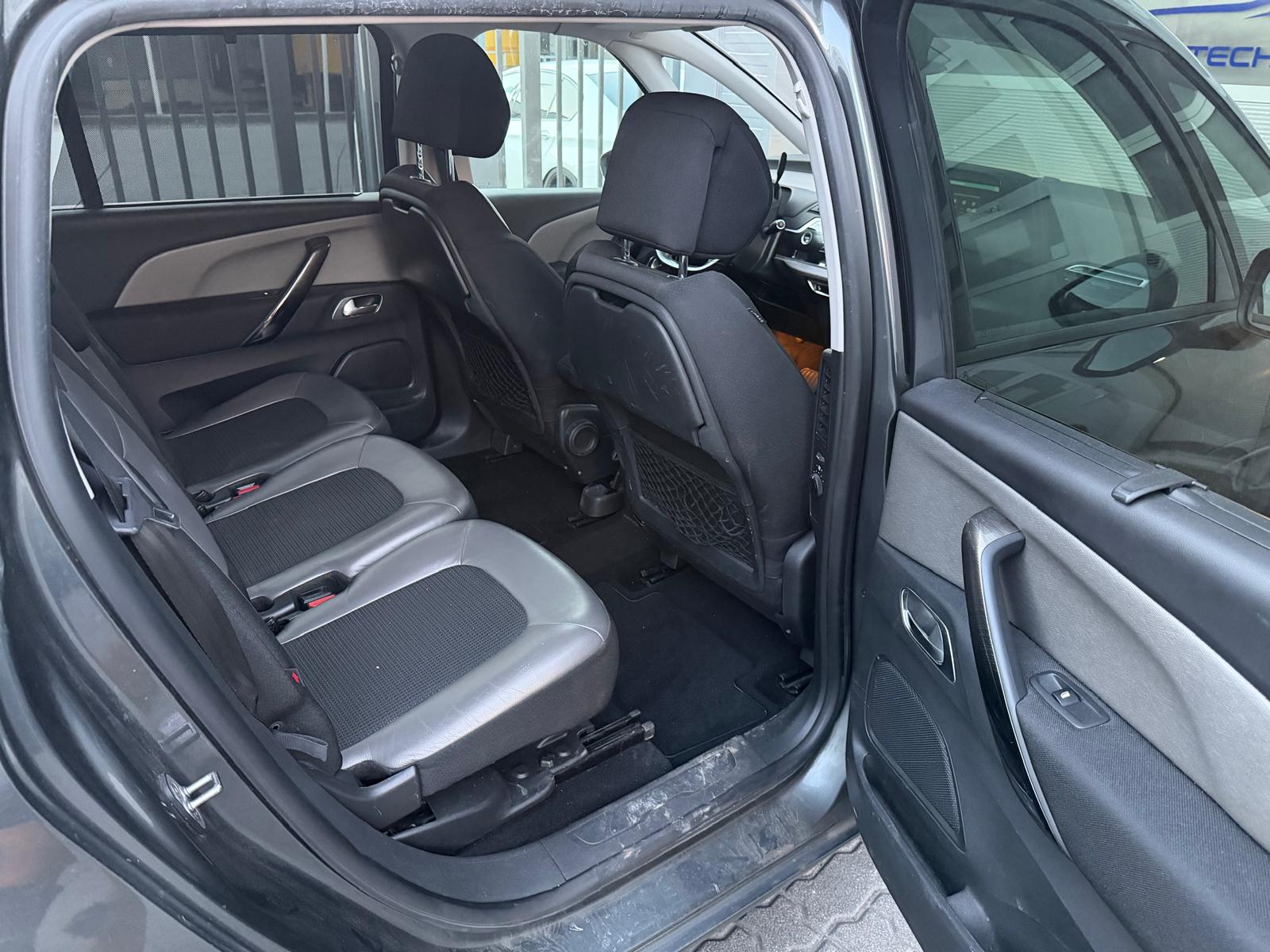 CITROEN Grand C4 Picasso 2.0 BlueHDi Feel Edition EAT6-image-15
