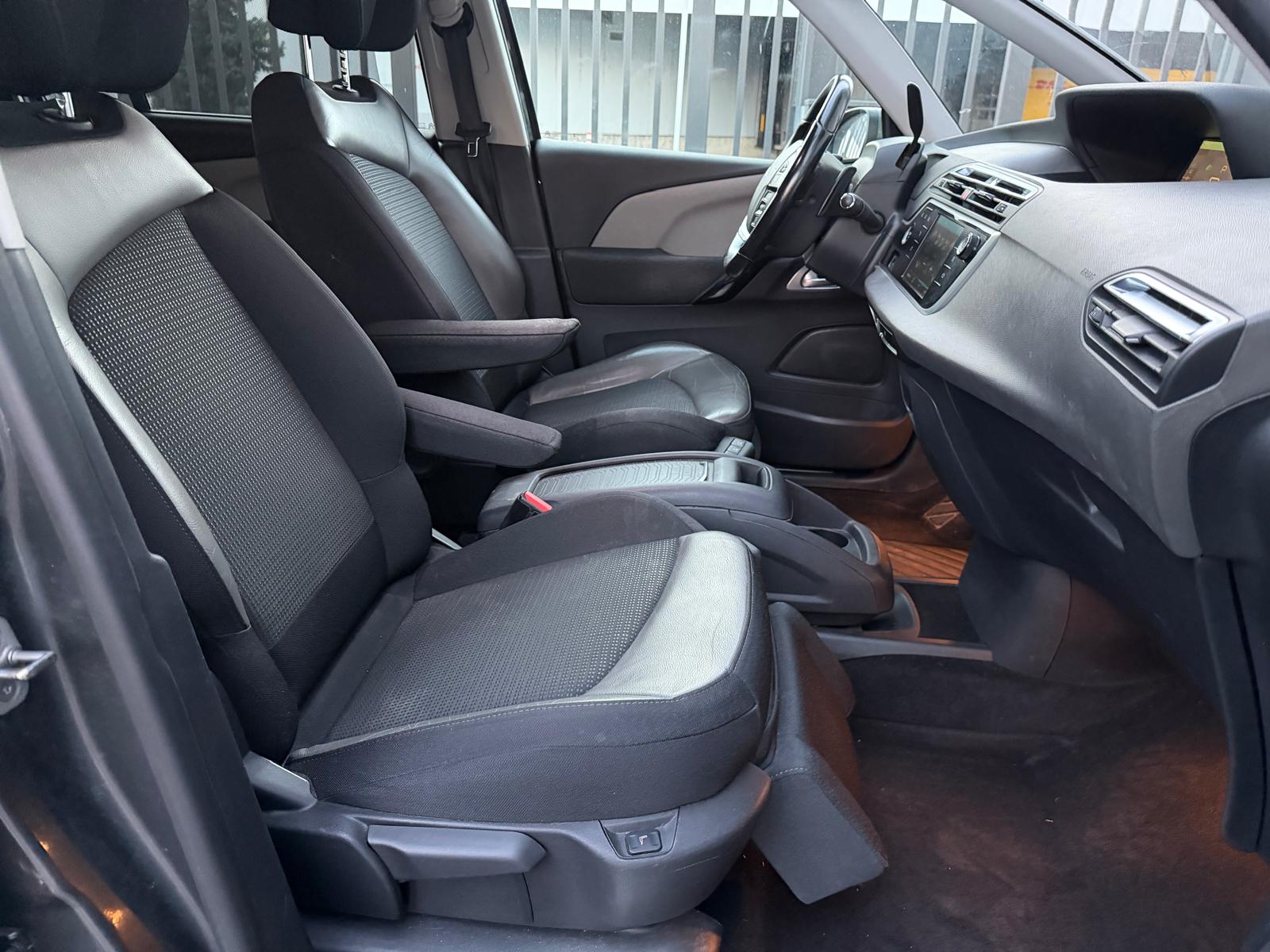 CITROEN Grand C4 Picasso 2.0 BlueHDi Feel Edition EAT6-image-12