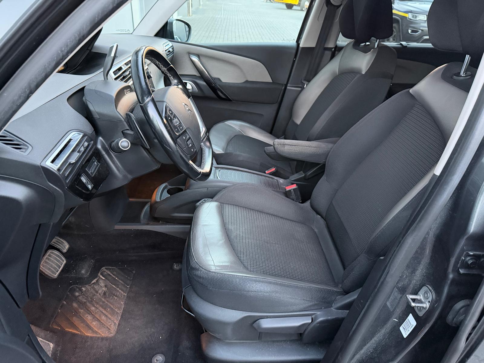 CITROEN Grand C4 Picasso 2.0 BlueHDi Feel Edition EAT6-image-8