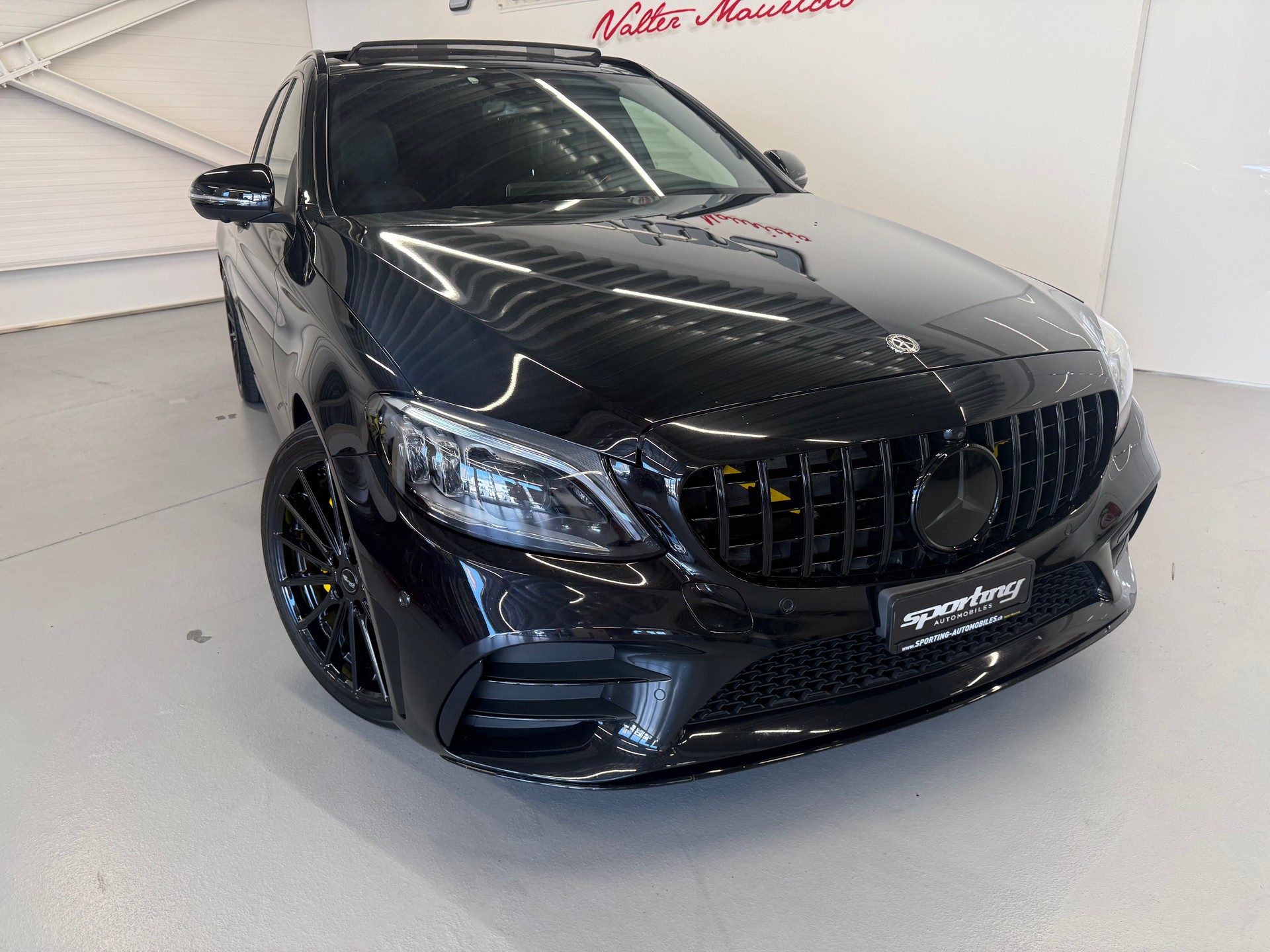 MERCEDES-BENZ C 43 AMG 4Matic 9G-Tronic full black ch auto-showroom-element-2