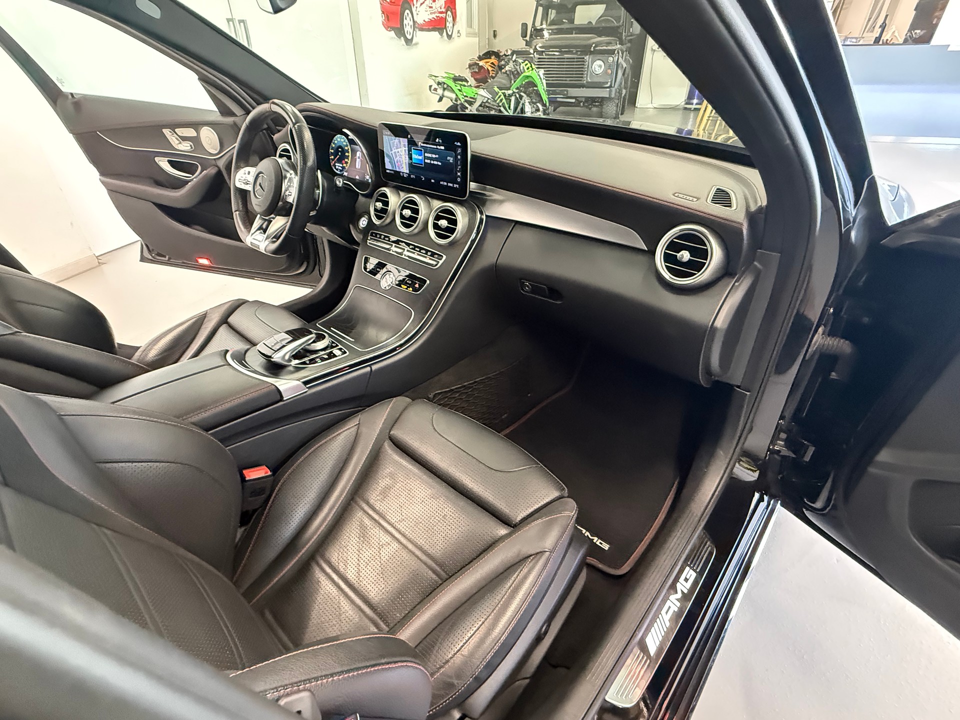 MERCEDES-BENZ C 43 AMG 4Matic 9G-Tronic full black ch auto-image-13
