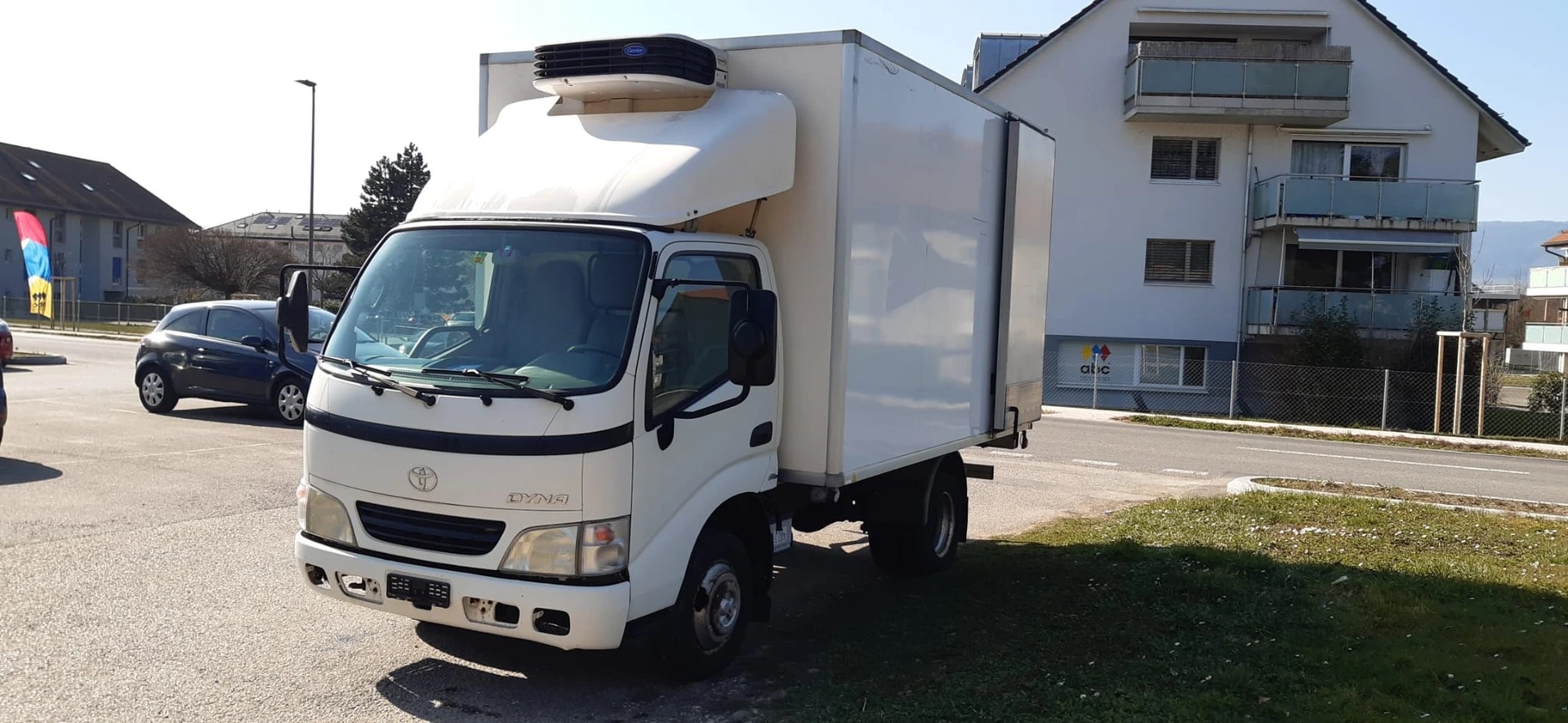 TOYOTA Dyna 150 2.5D-4D-image-4