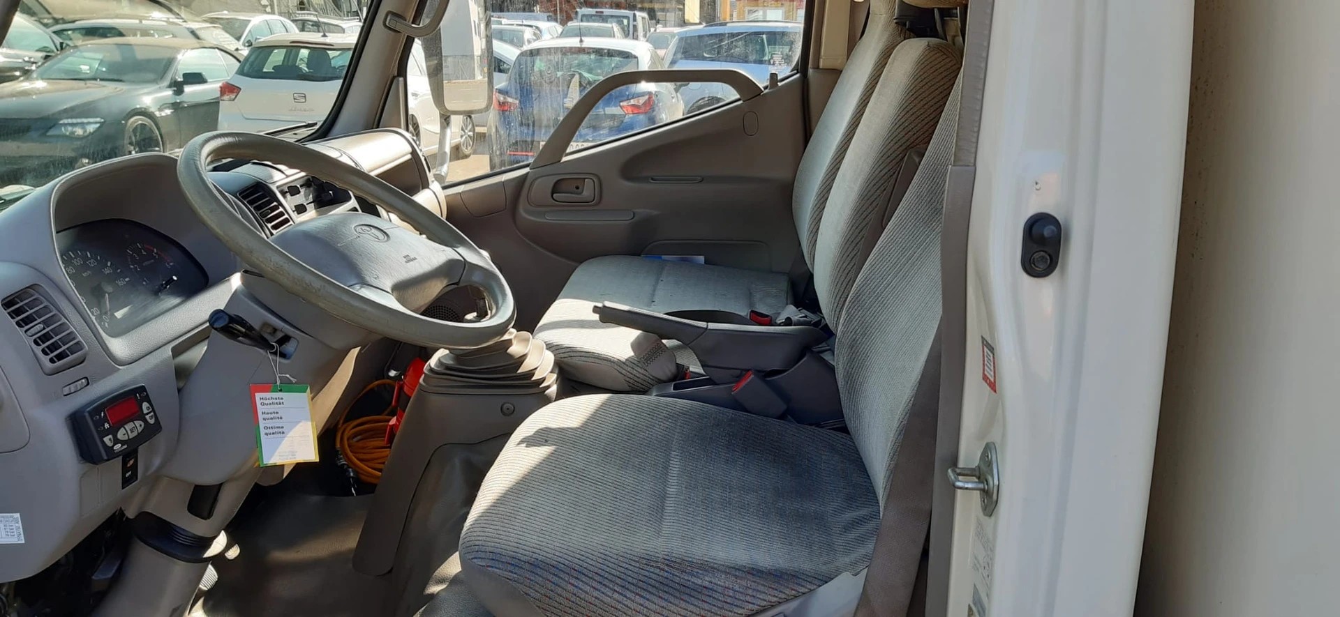 TOYOTA Dyna 150 2.5D-4D-image-9