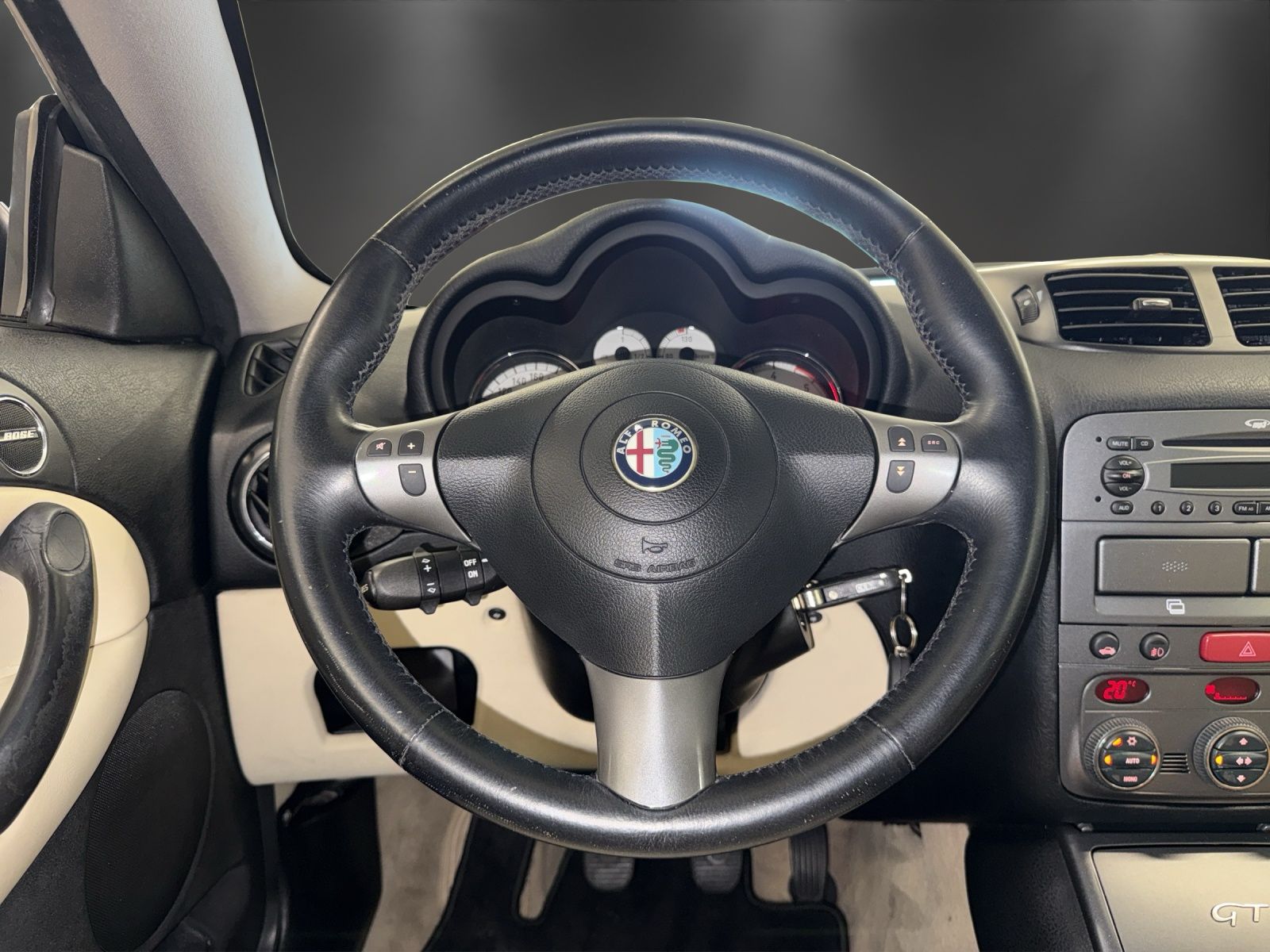 ALFA ROMEO GT 1.9 JTD Progression-image-11