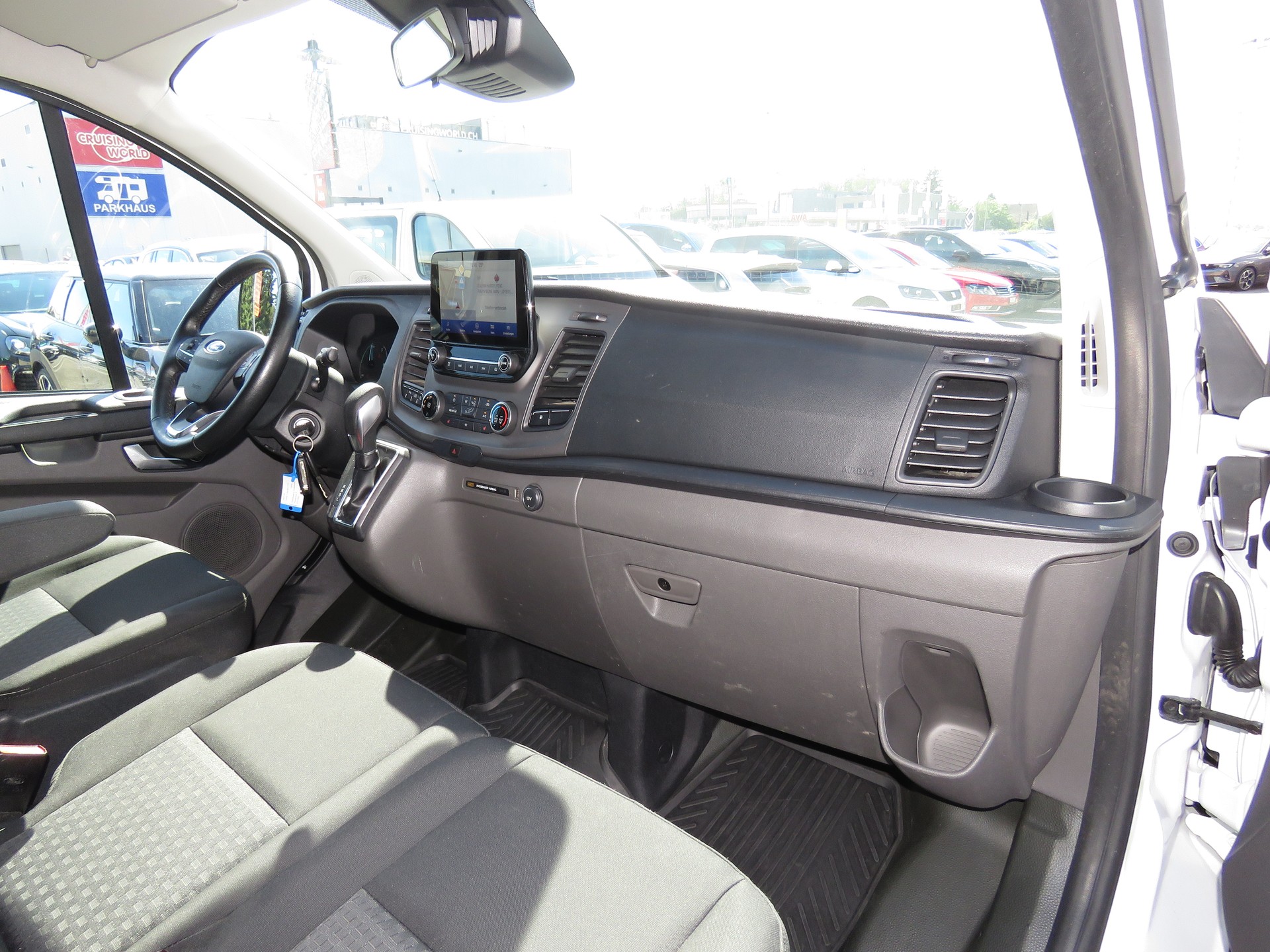 FORD Transit Custom 1.0 Eco Boost 320 L1H1 Trend PHEV (9-Plätzer, Automat) ab Platz !!!-image-8