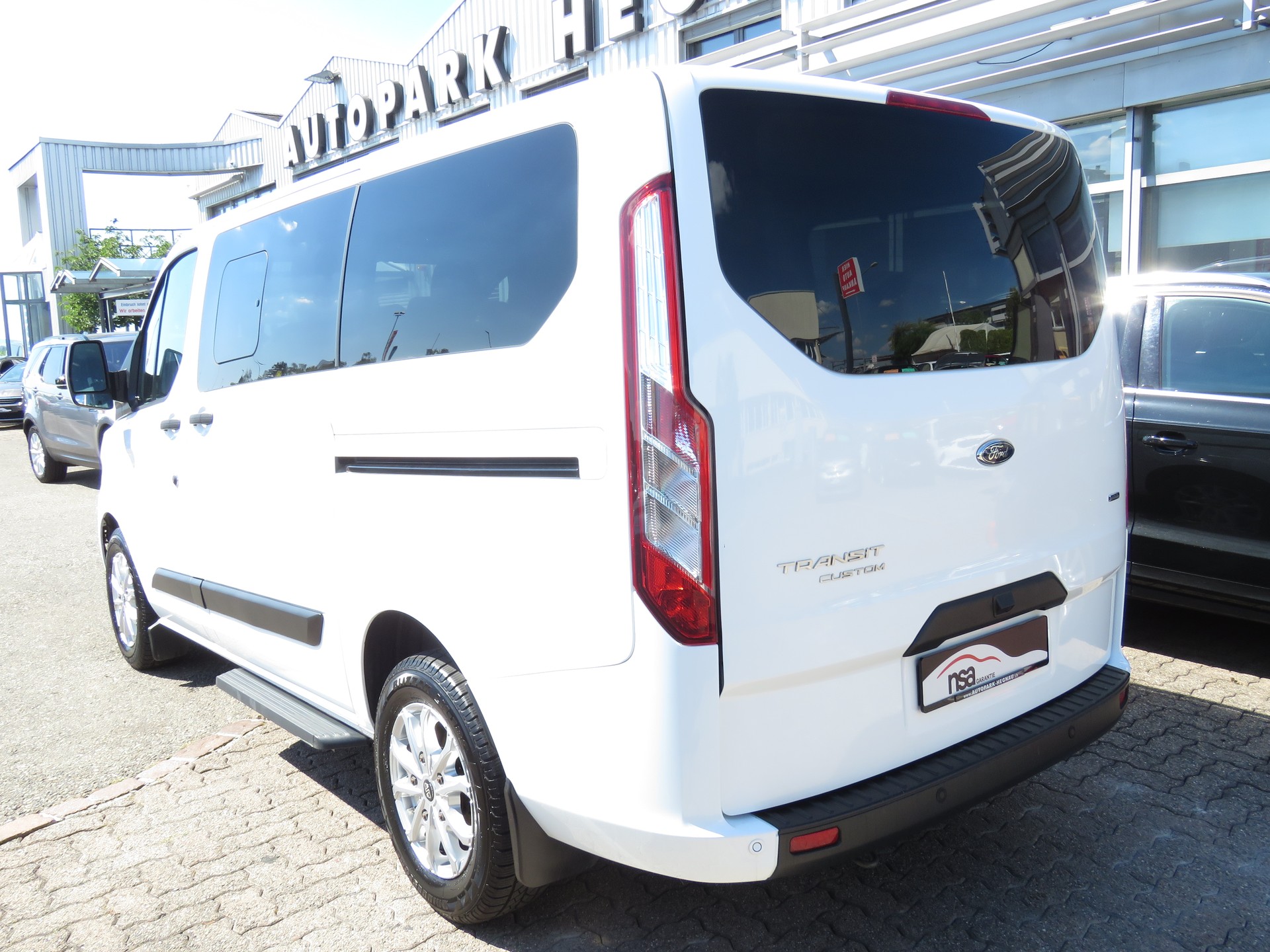 FORD Transit Custom 1.0 Eco Boost 320 L1H1 Trend PHEV (9-Plätzer, Automat) ab Platz !!!-image-5