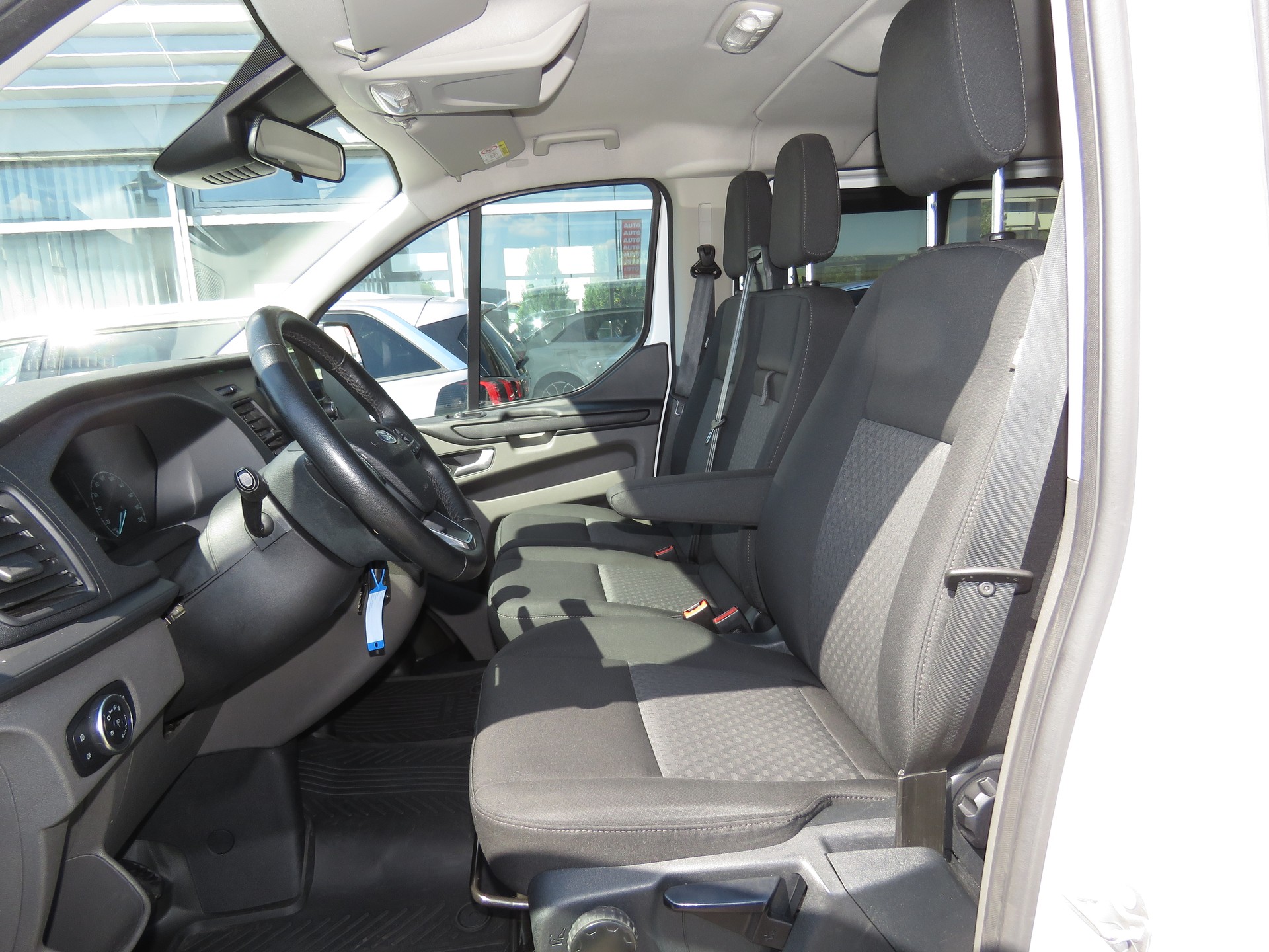 FORD Transit Custom 1.0 Eco Boost 320 L1H1 Trend PHEV (9-Plätzer, Automat) ab Platz !!!-image-7