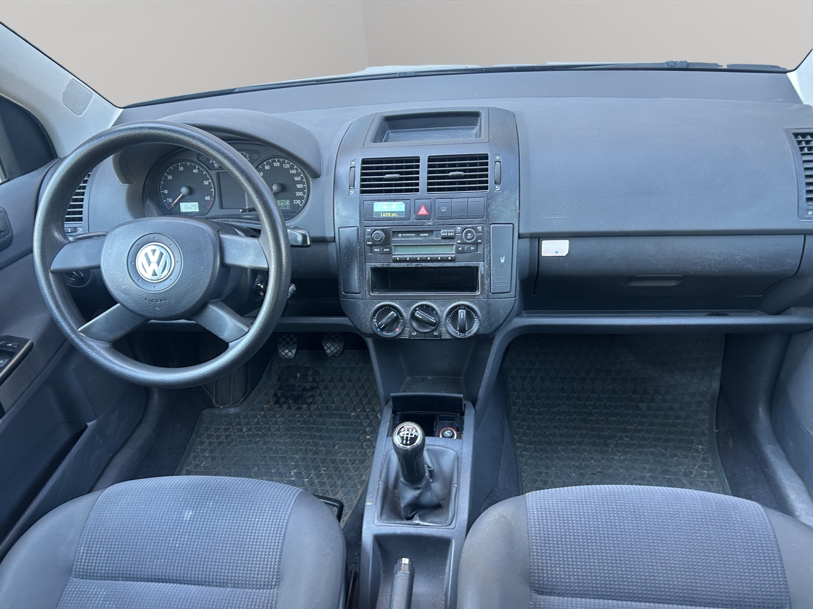 VW Polo 1.2 12V Comfortline-image-9