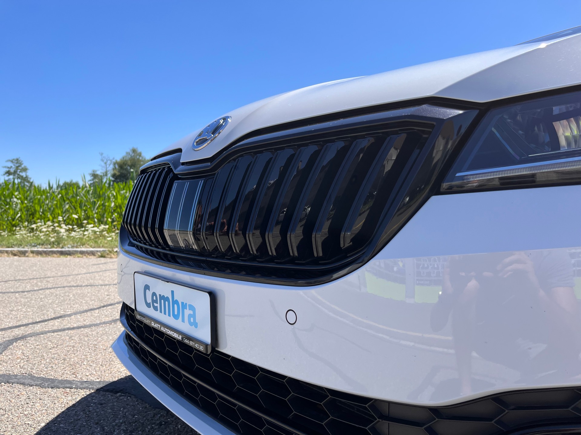 SKODA Superb Combi 2.0 TDi SportLine 4x4 DSG * PANORAMADACH - STANDHEIZUNG - PEARL WEISS - AHK 2200kg - M.F.K 30.07.26 *-image-9