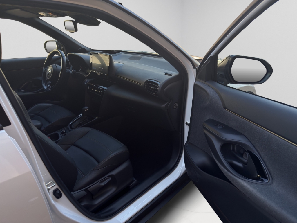 TOYOTA Yaris Cr. 1.5 Pr.Ed AWD A-image-19