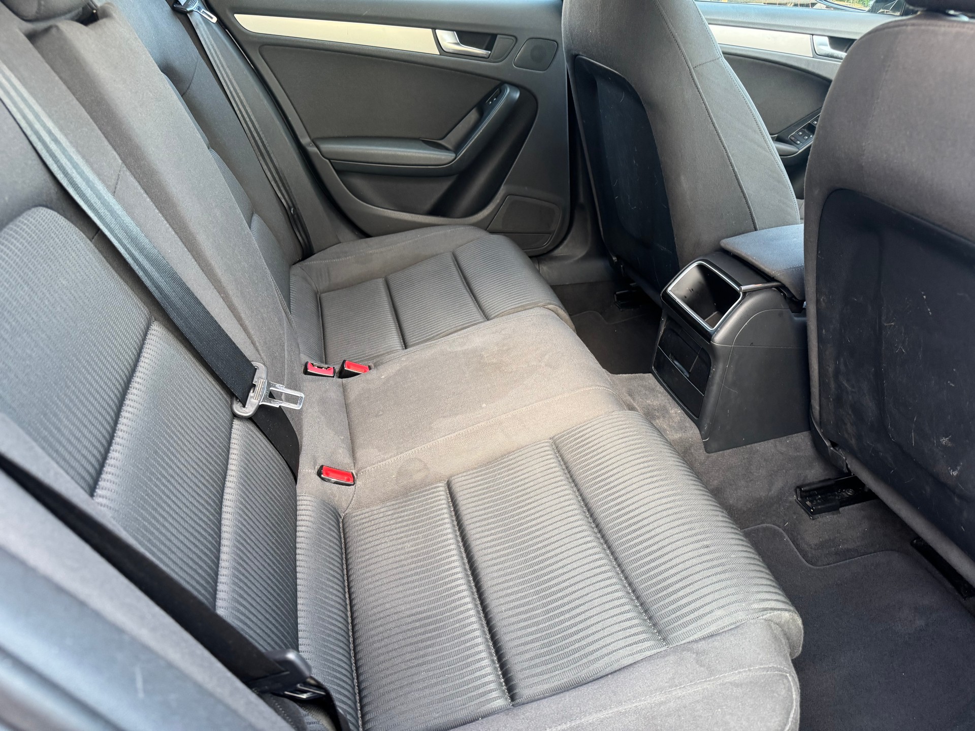 AUDI A4 Avant 2.0 TDI multitronic-image-7