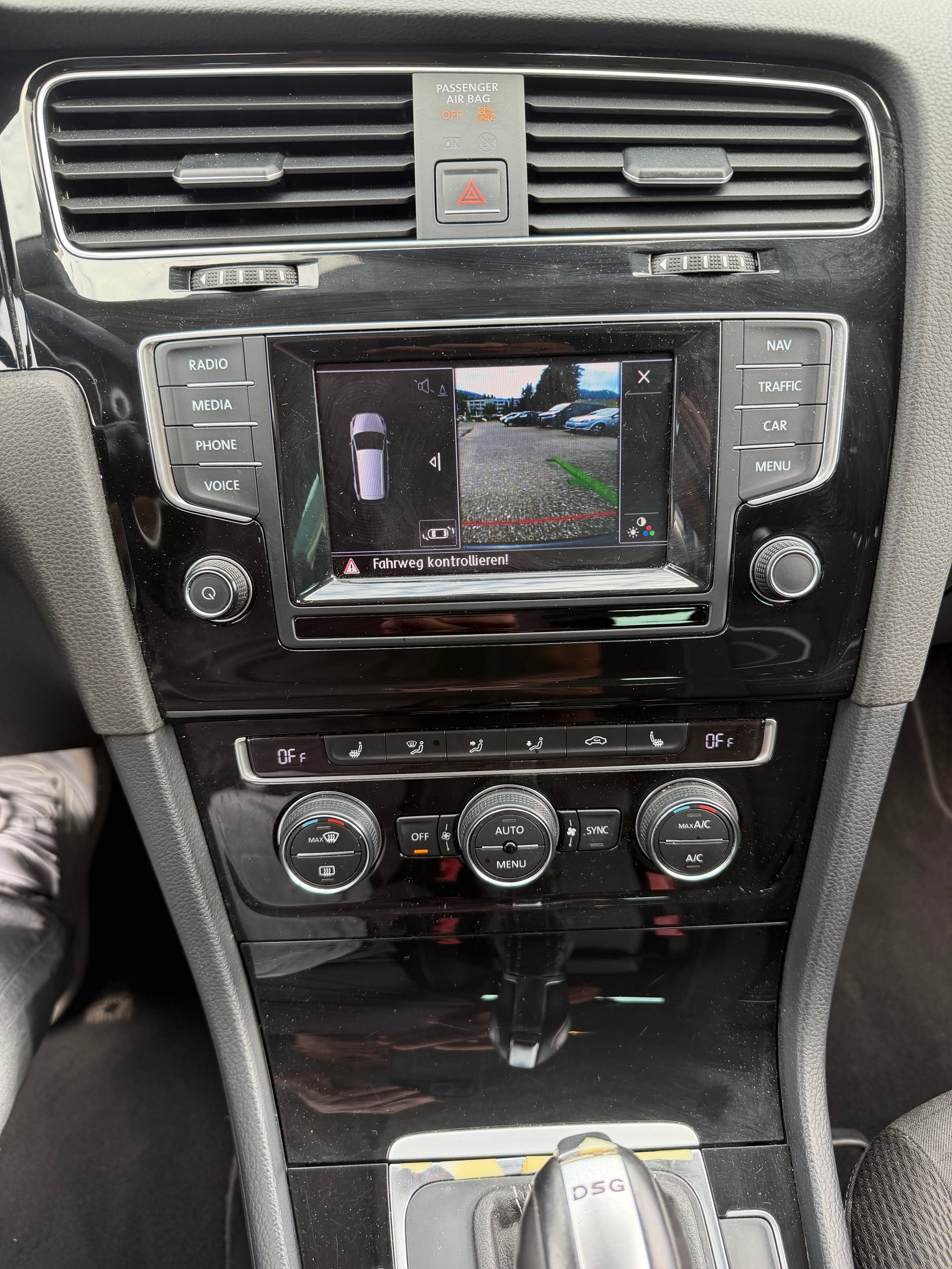 VW Golf Variant 1.4 TSI Comfortline DSG-image-6