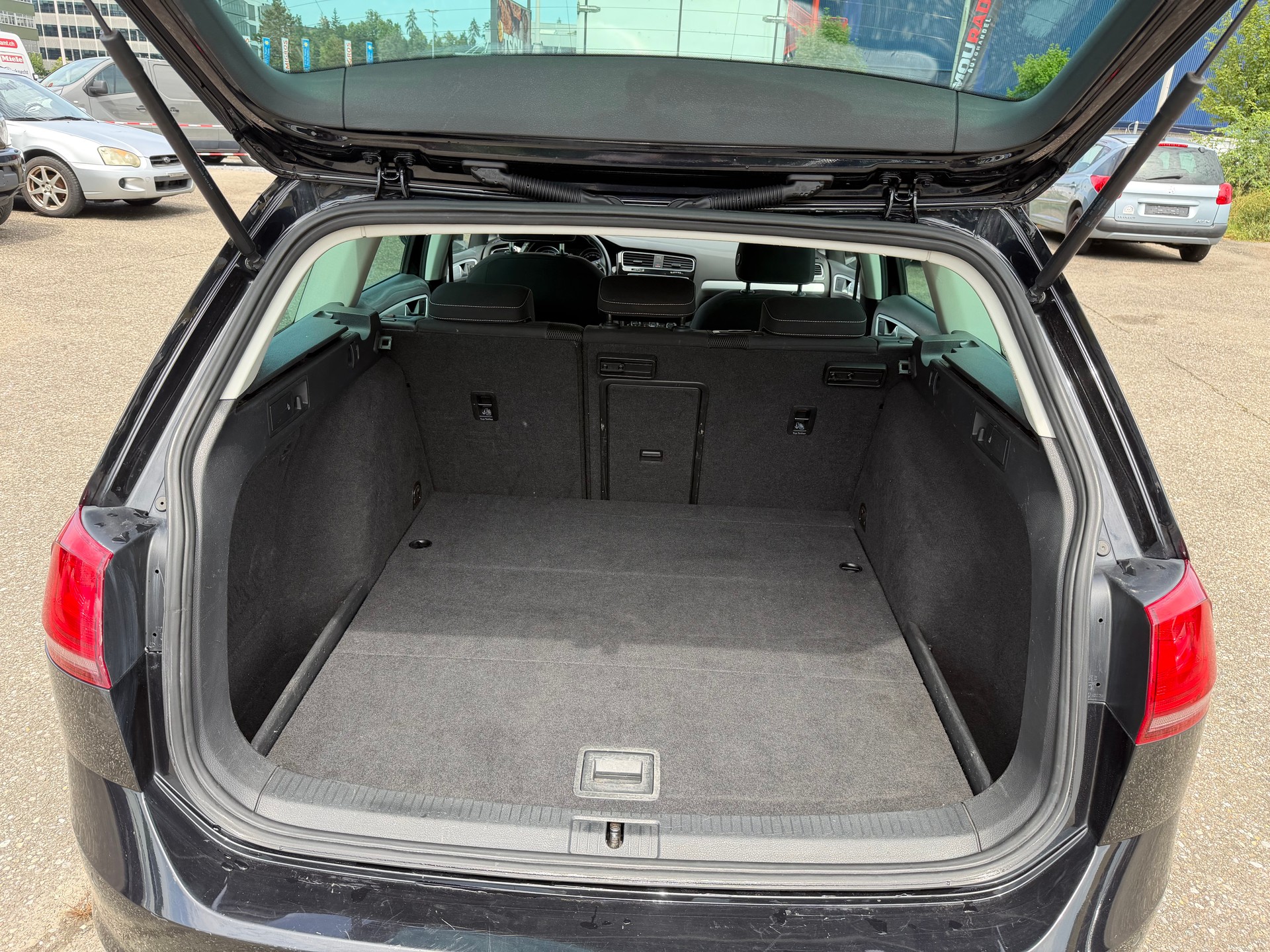 VW Golf Variant 1.4 TSI Comfortline DSG-image-3