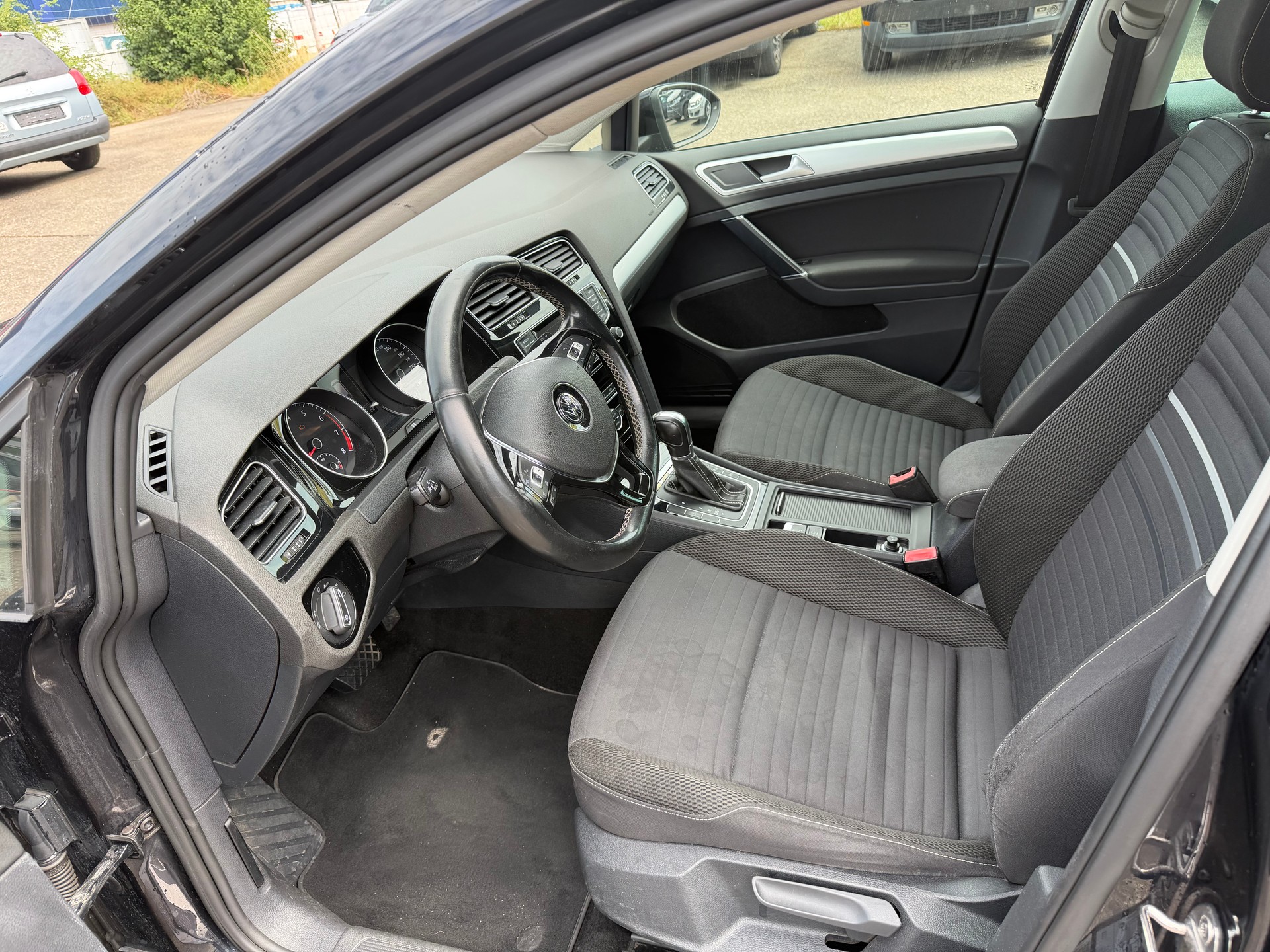 VW Golf Variant 1.4 TSI Comfortline DSG-image-7