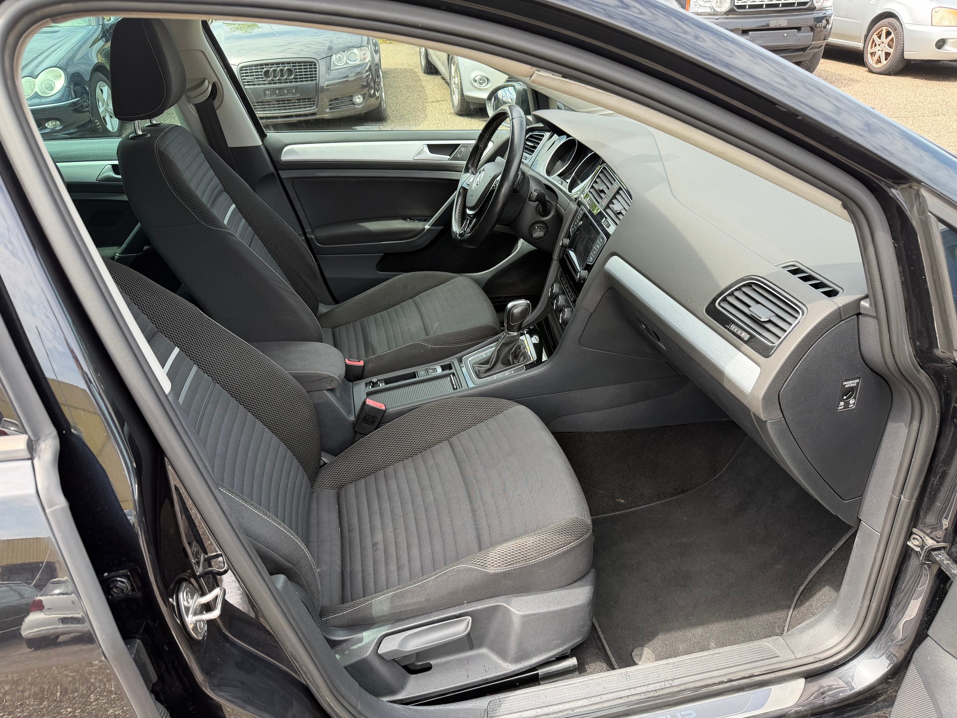 VW Golf Variant 1.4 TSI Comfortline DSG-image-2