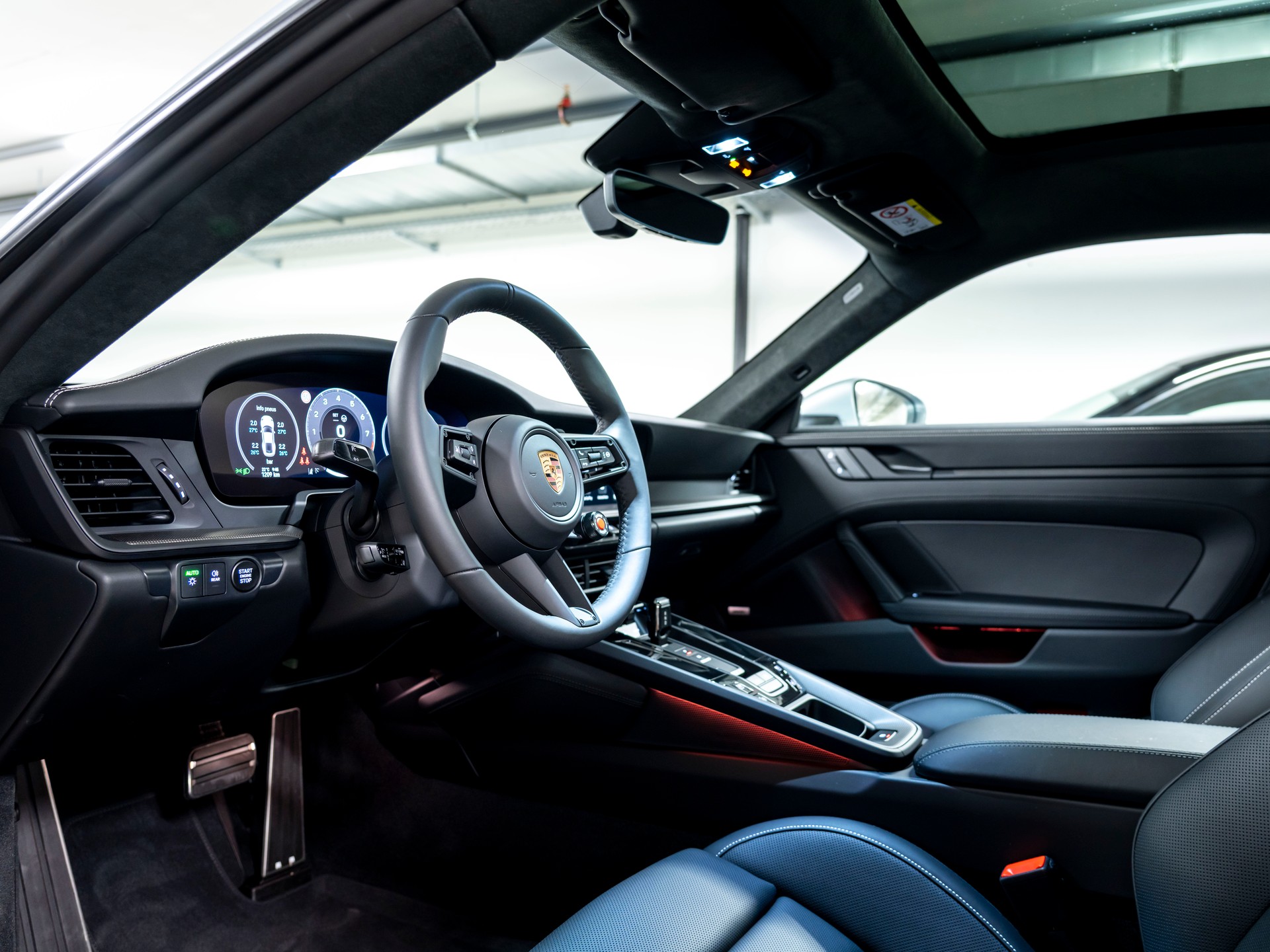 PORSCHE 911 Carrera 4 GTS PDK-image-14