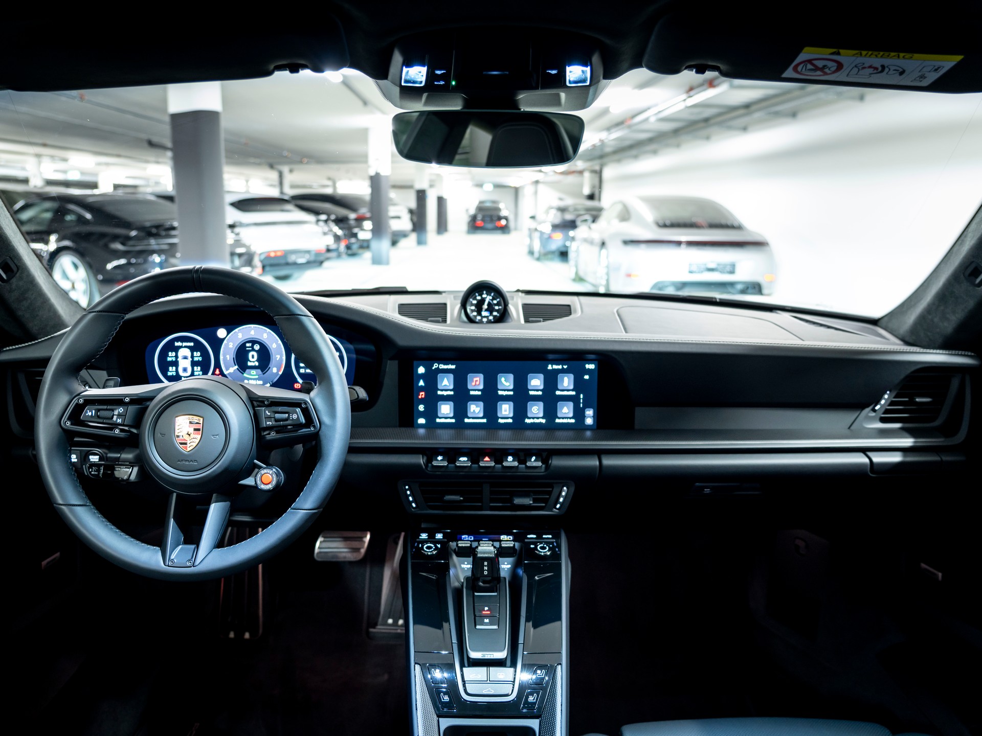 PORSCHE 911 Carrera 4 GTS PDK-image-17