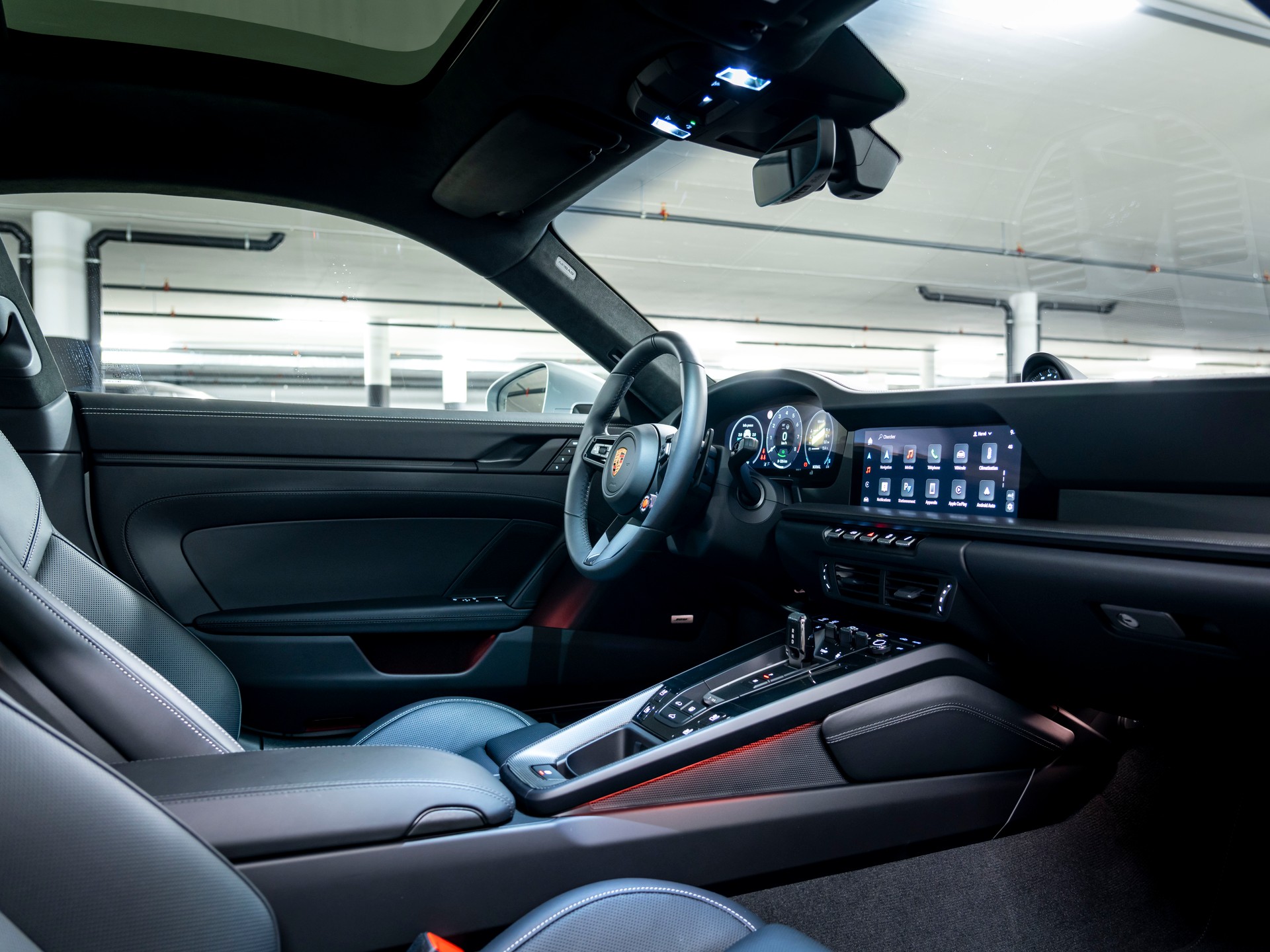 PORSCHE 911 Carrera 4 GTS PDK-image-21