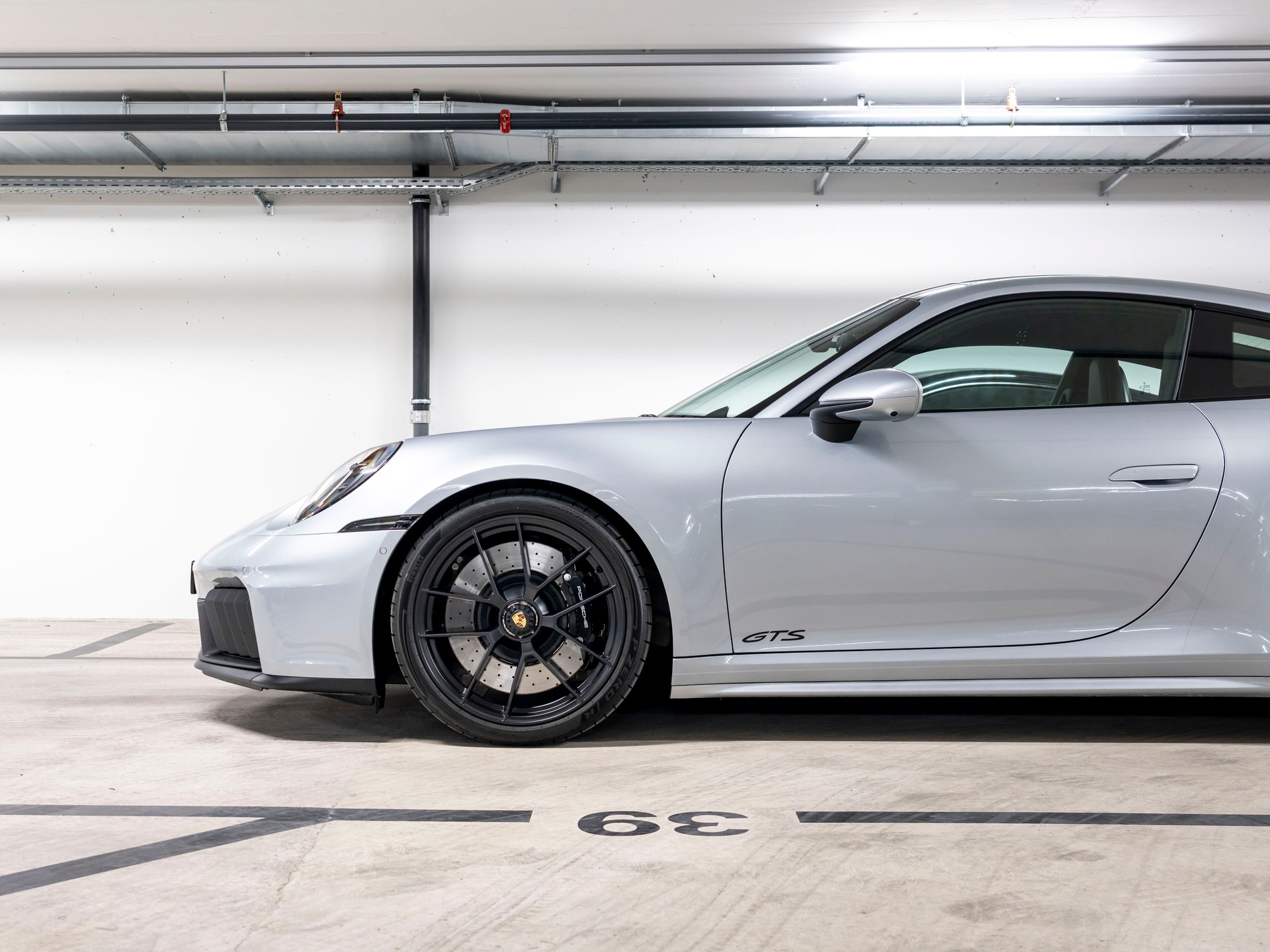 PORSCHE 911 Carrera 4 GTS PDK-image-5