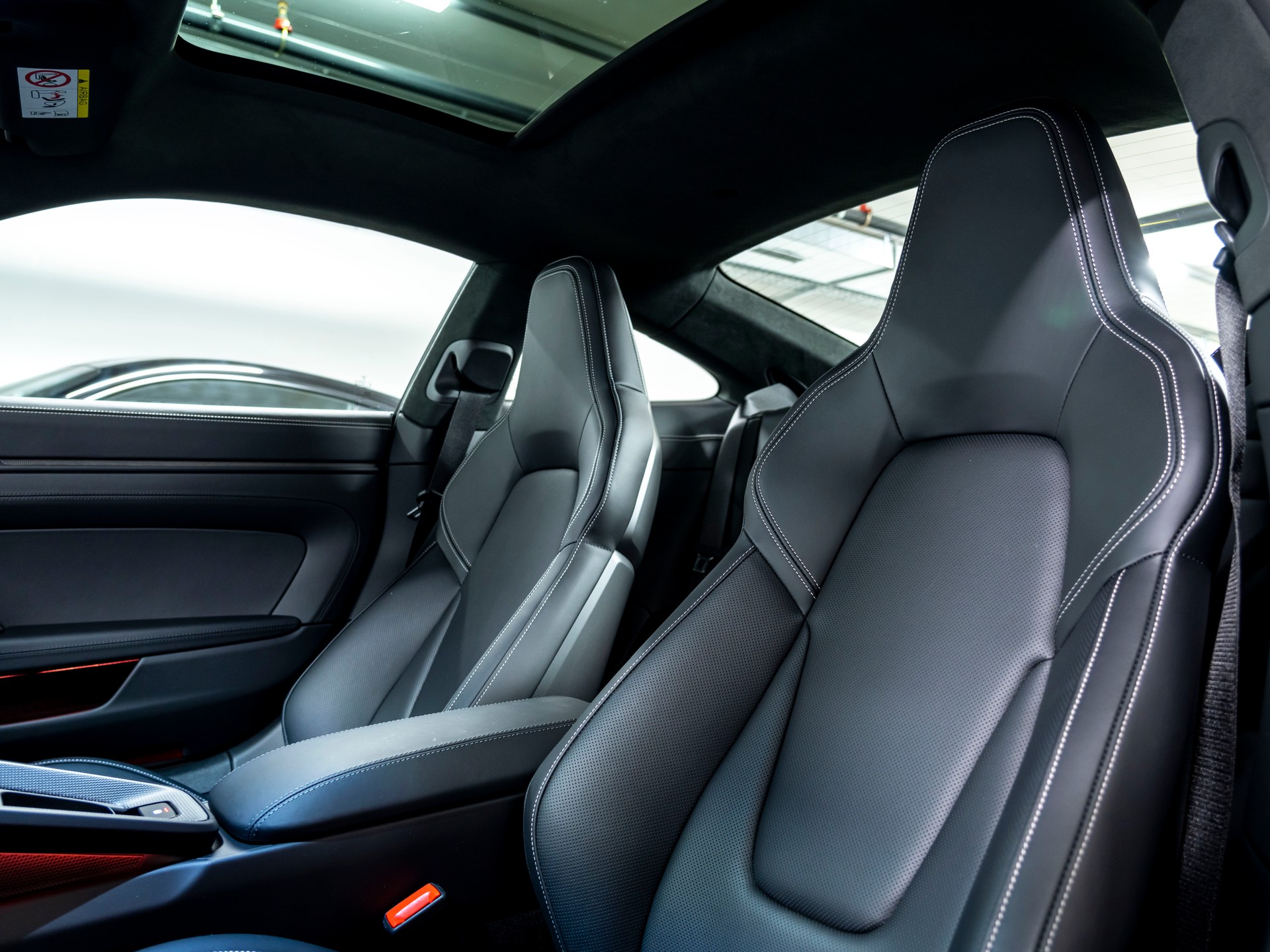 PORSCHE 911 Carrera 4 GTS PDK-image-13