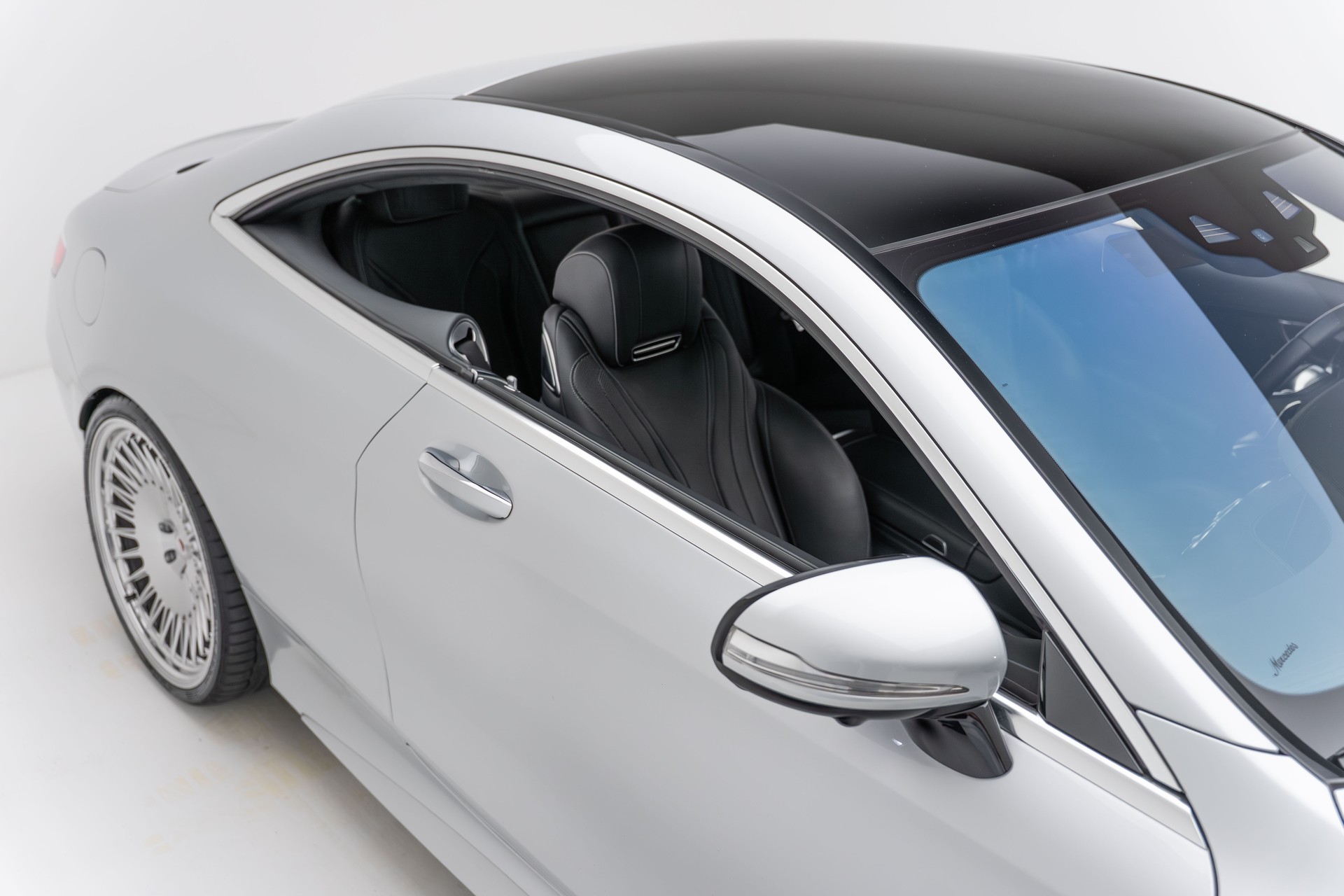 MERCEDES-BENZ S 560 Coupé 4Matic 9G-Tronic-image-9
