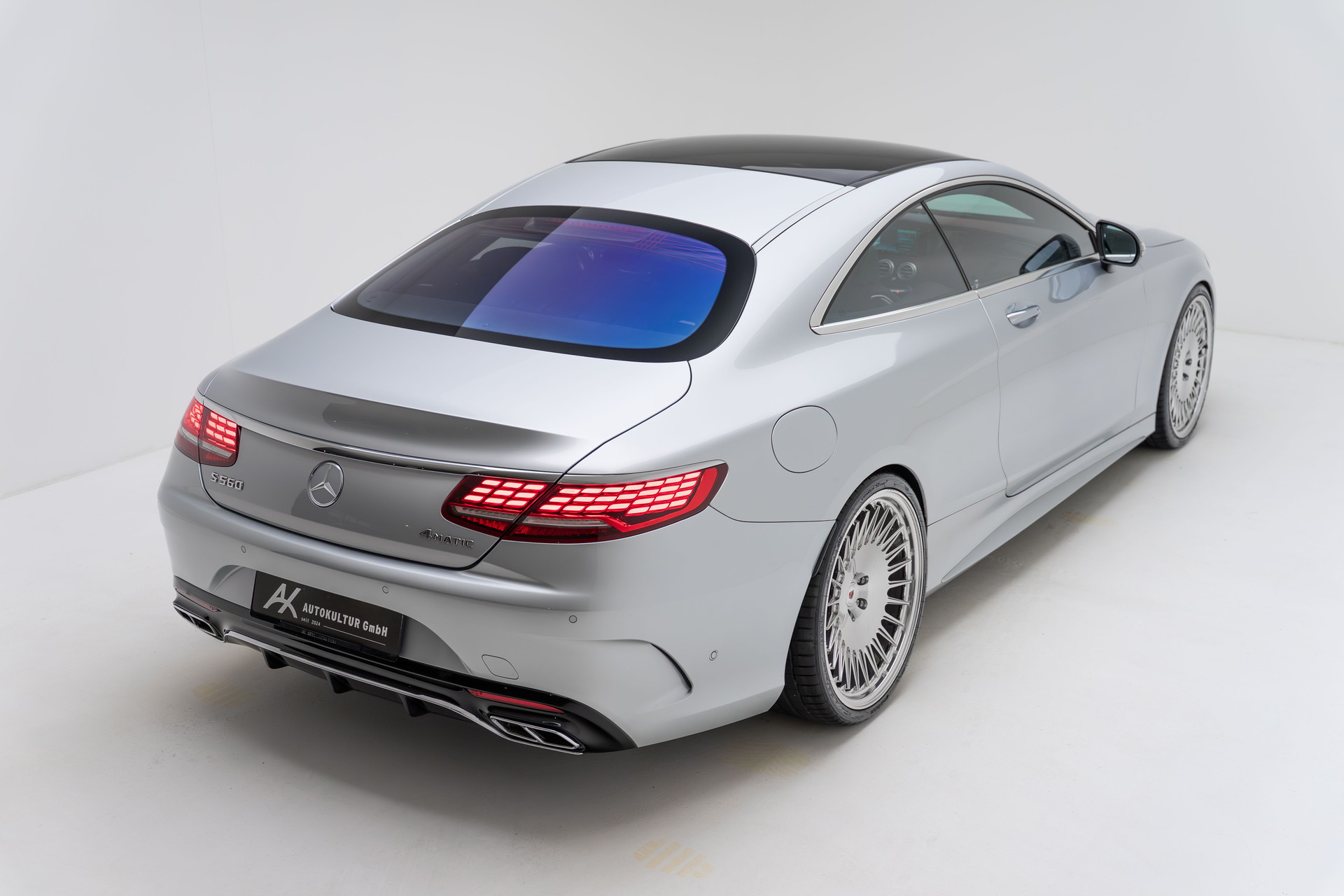 MERCEDES-BENZ S 560 Coupé 4Matic 9G-Tronic-image-13