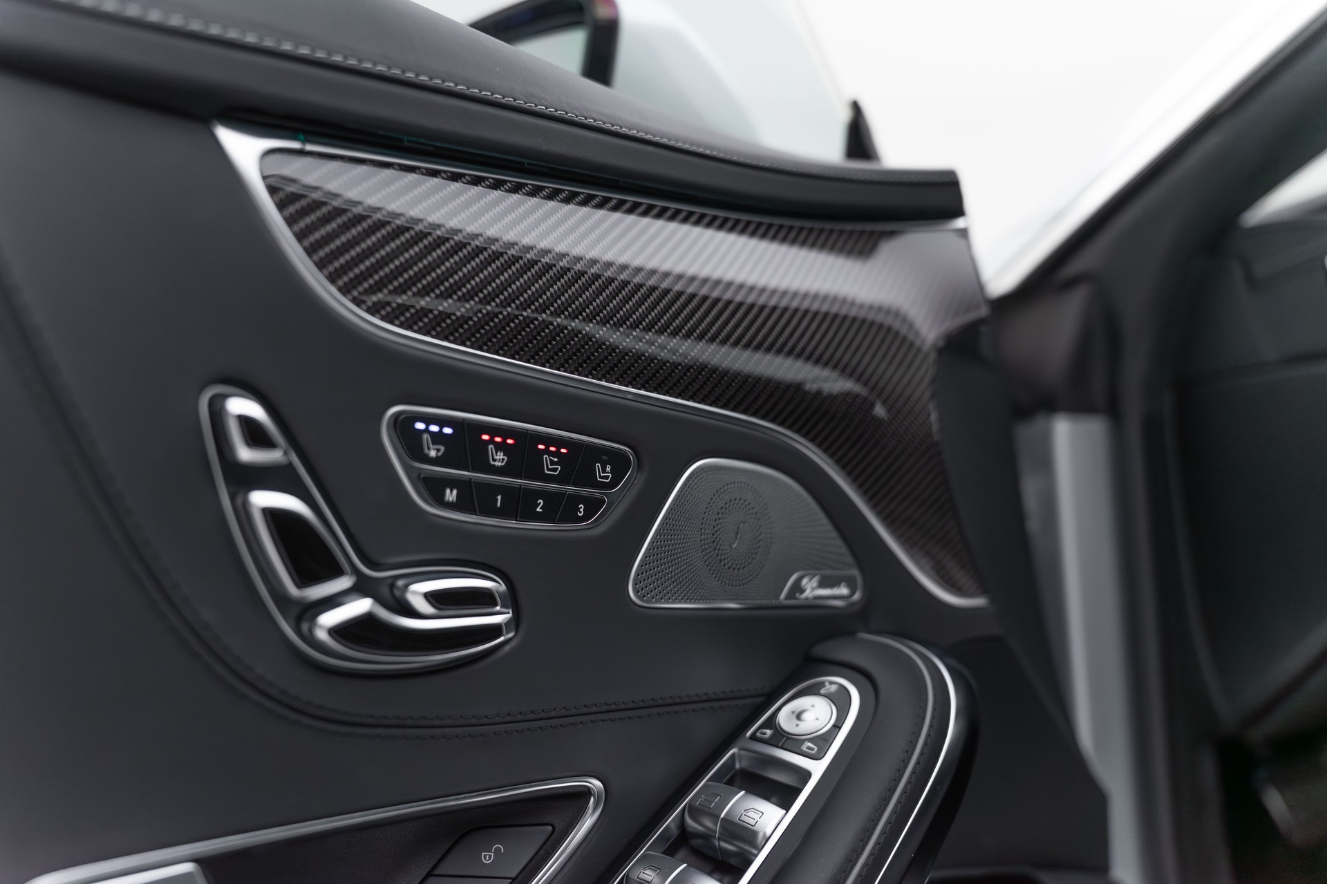 MERCEDES-BENZ S 560 Coupé 4Matic 9G-Tronic-image-19