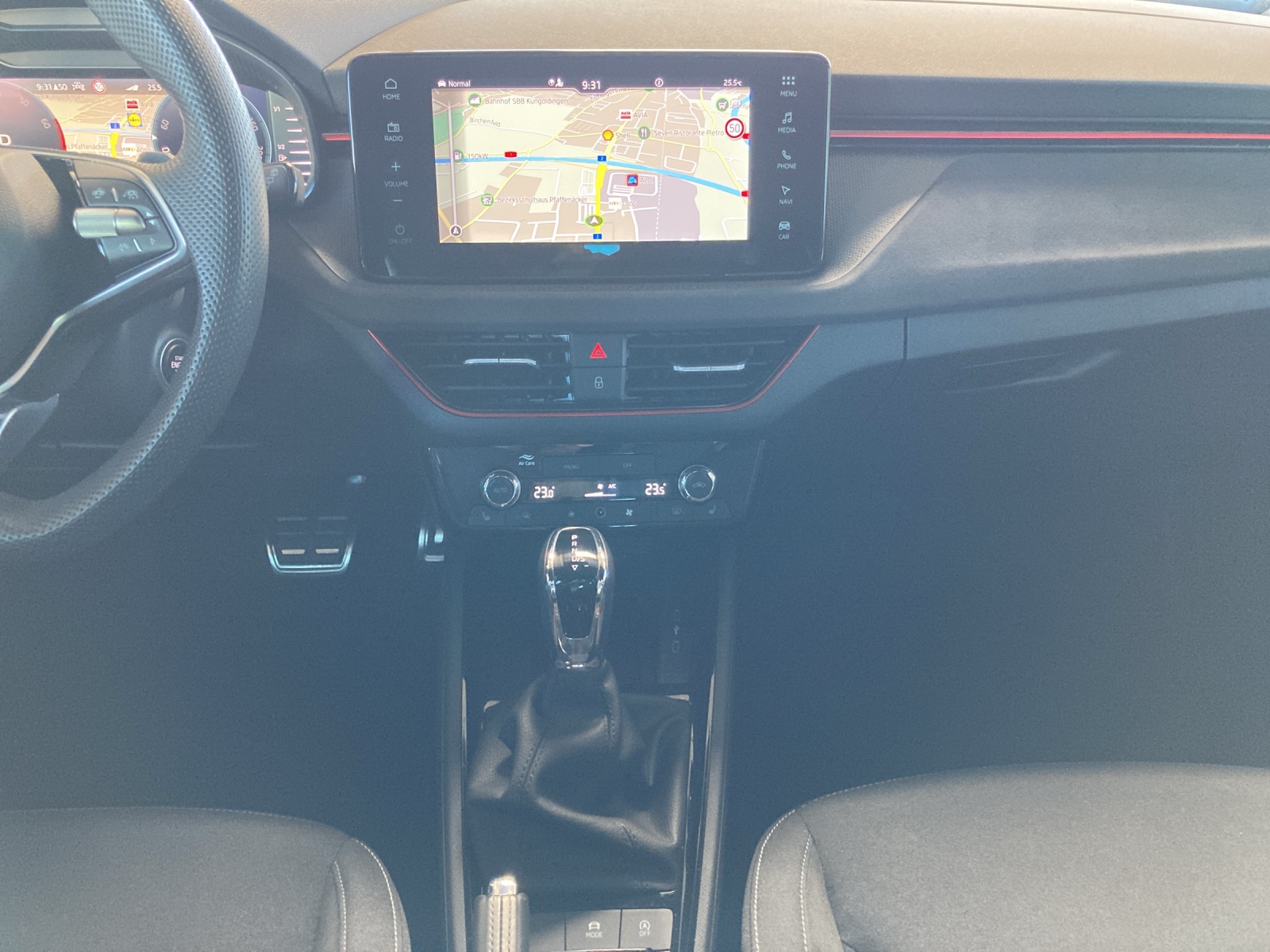 SKODA Kamiq 1.0 TSI Dynamic DSG-image-10