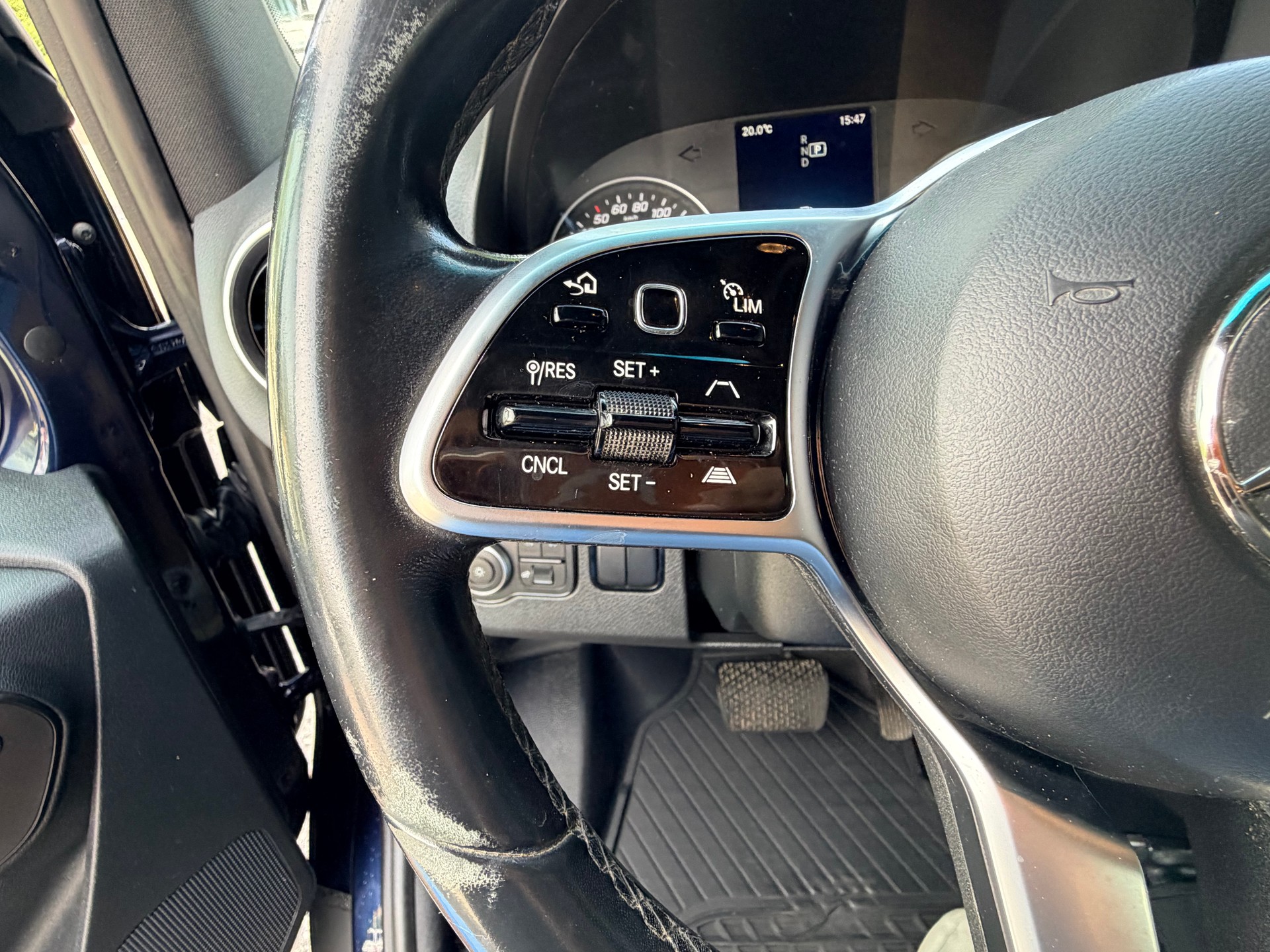 MERCEDES-BENZ Sprinter 319 CDI Standard 7G-TRONIC-image-16