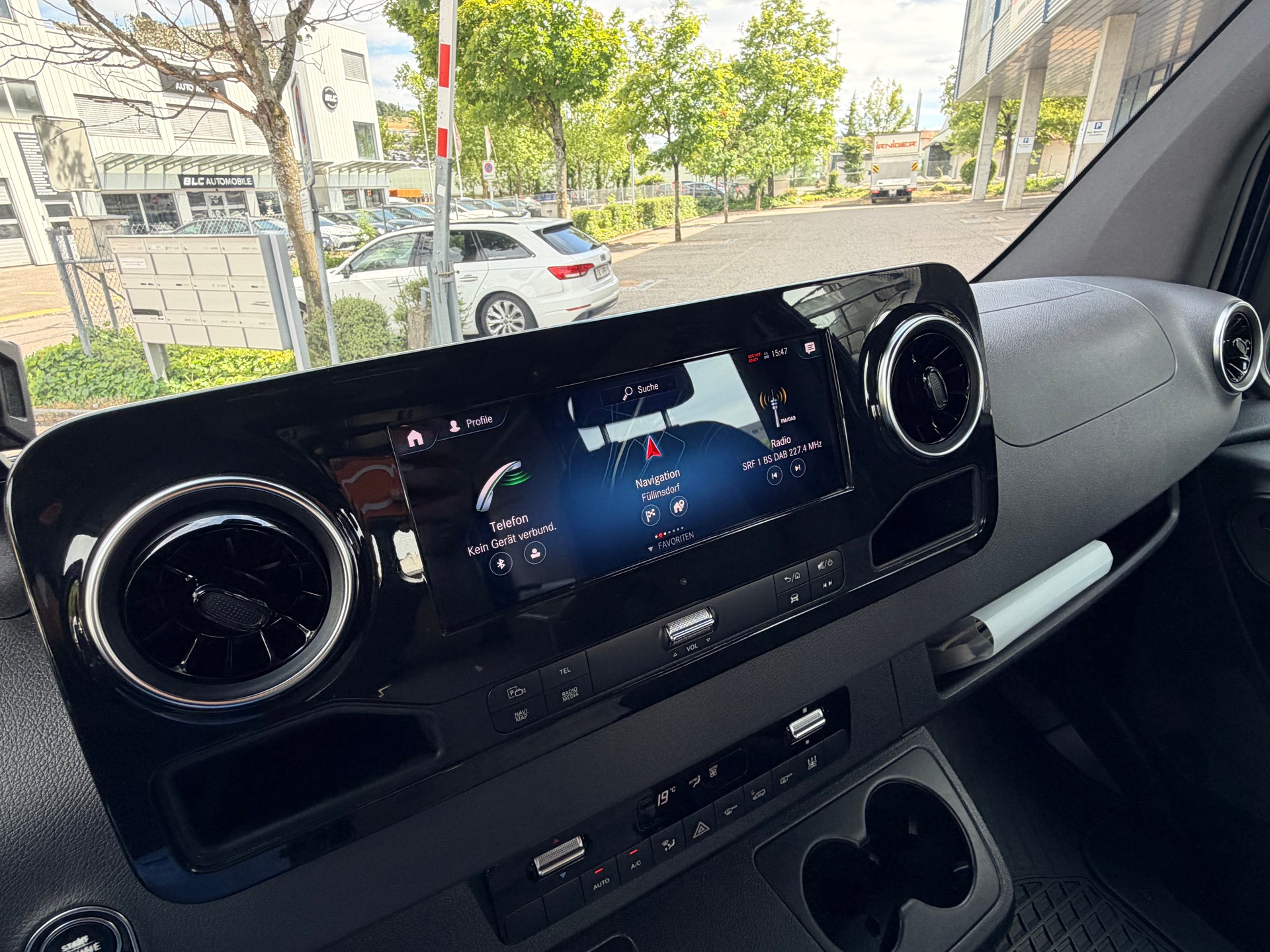 MERCEDES-BENZ Sprinter 319 CDI Standard 7G-TRONIC-image-17