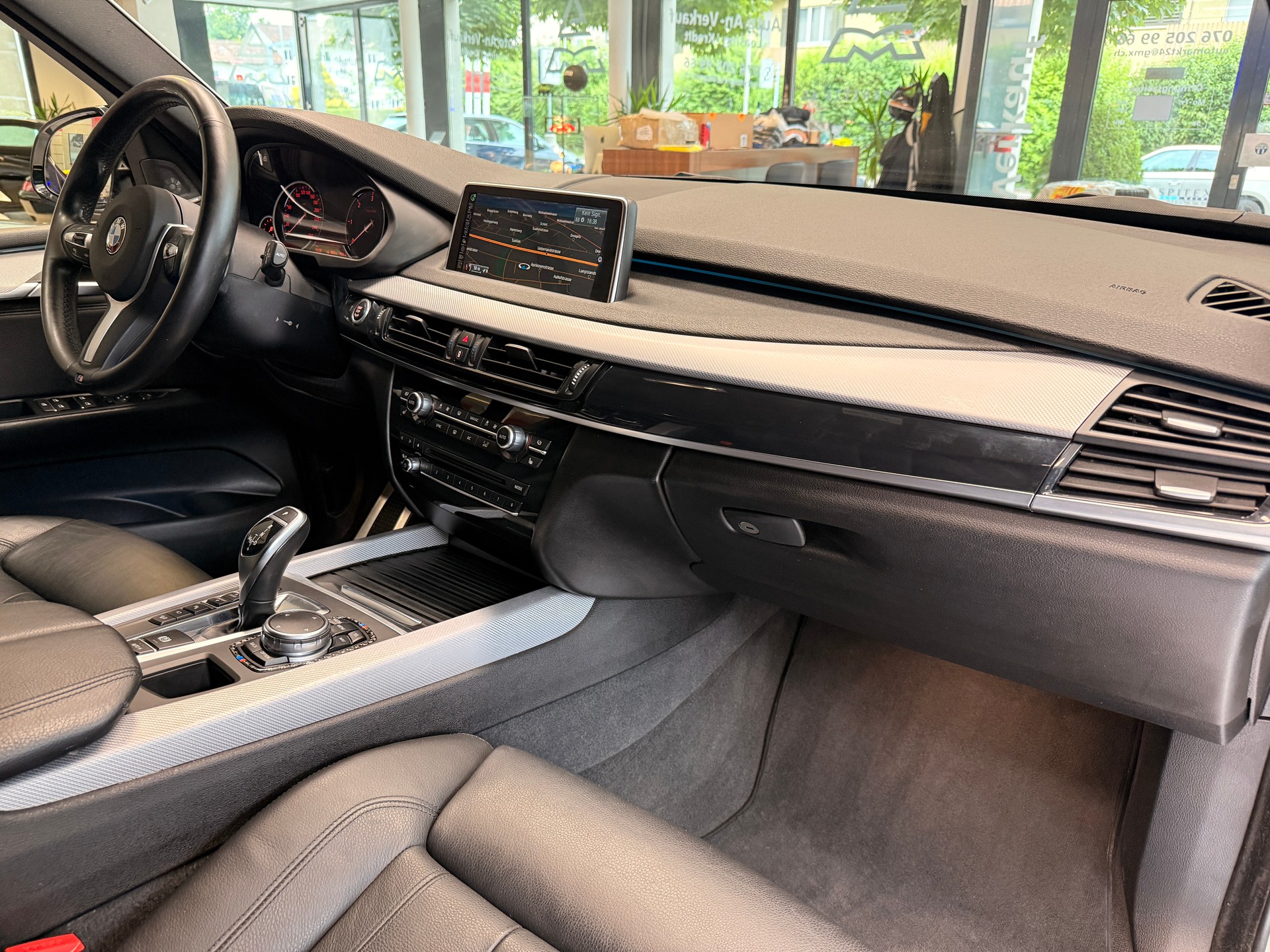 BMW X5 30d xDrive SAG-image-10