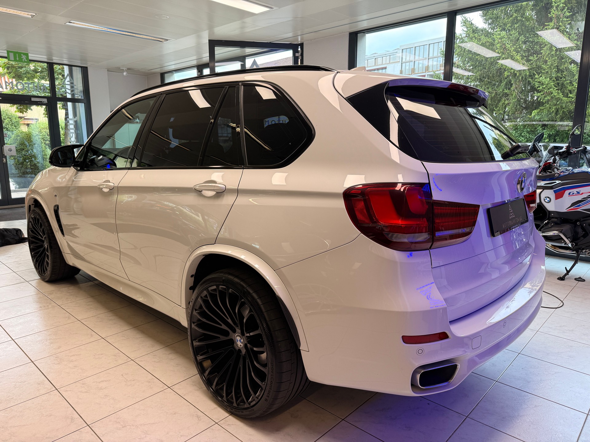 BMW X5 30d xDrive SAG-image-13