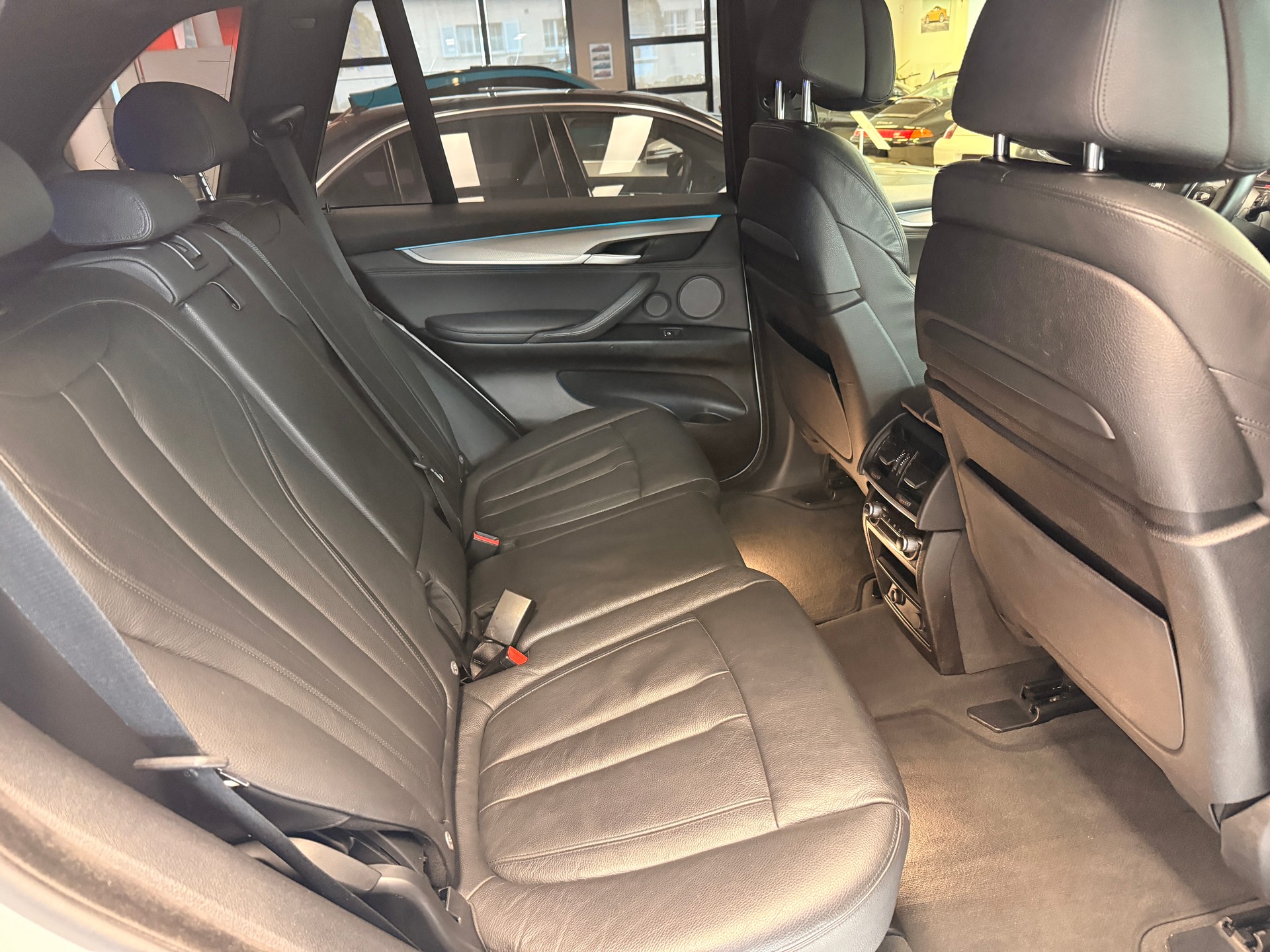 BMW X5 30d xDrive SAG-image-12
