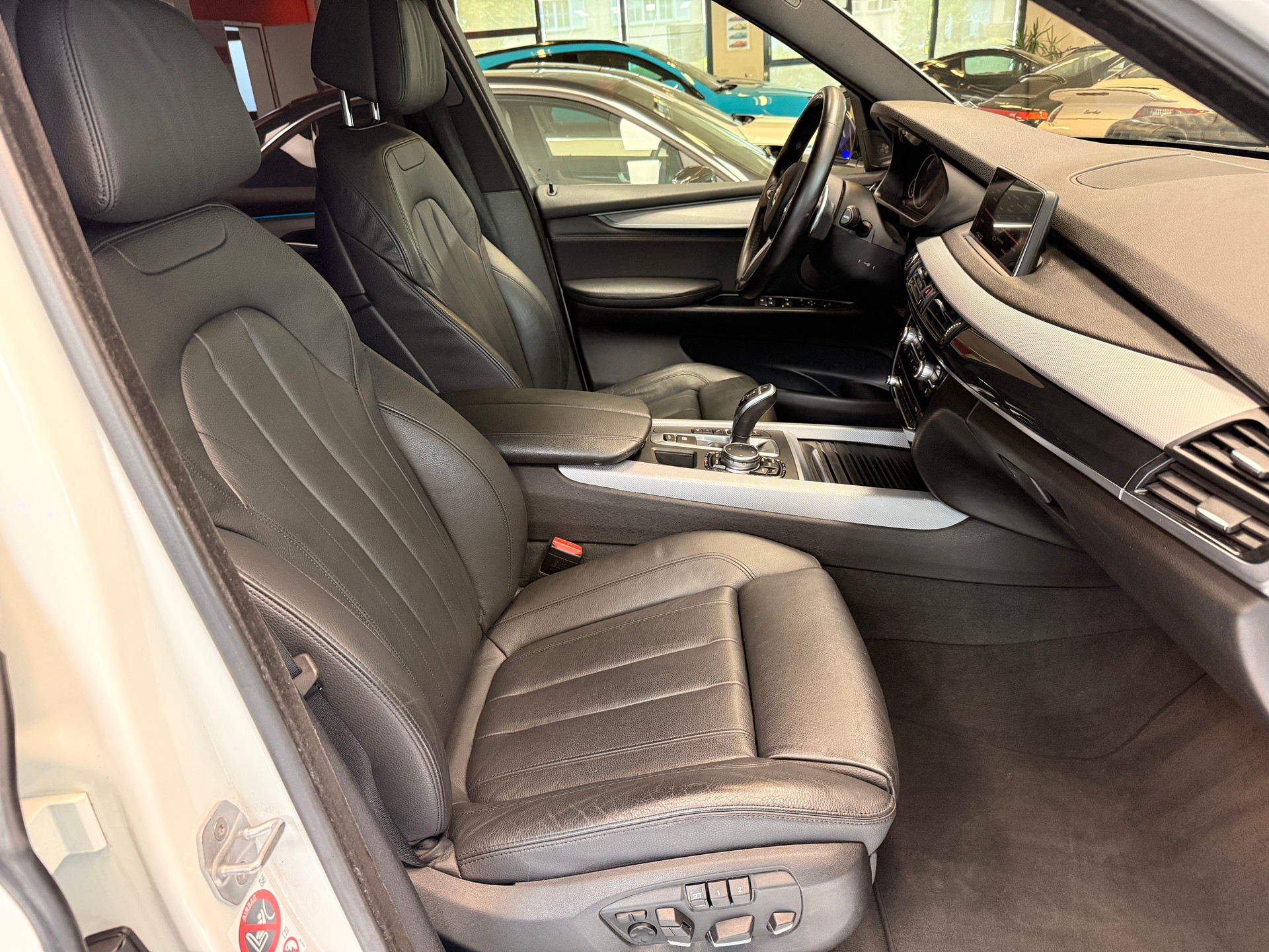 BMW X5 30d xDrive SAG-image-9
