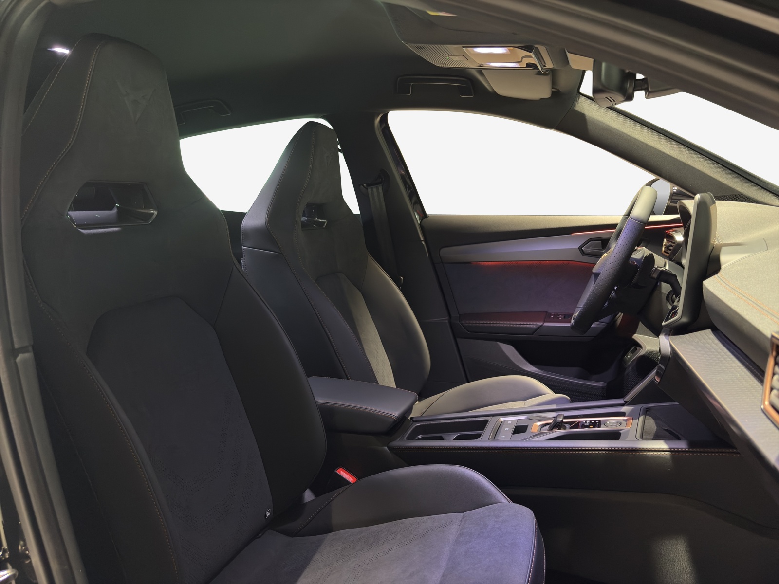 CUPRA Formentor 1.5 TSI DSG-image-13
