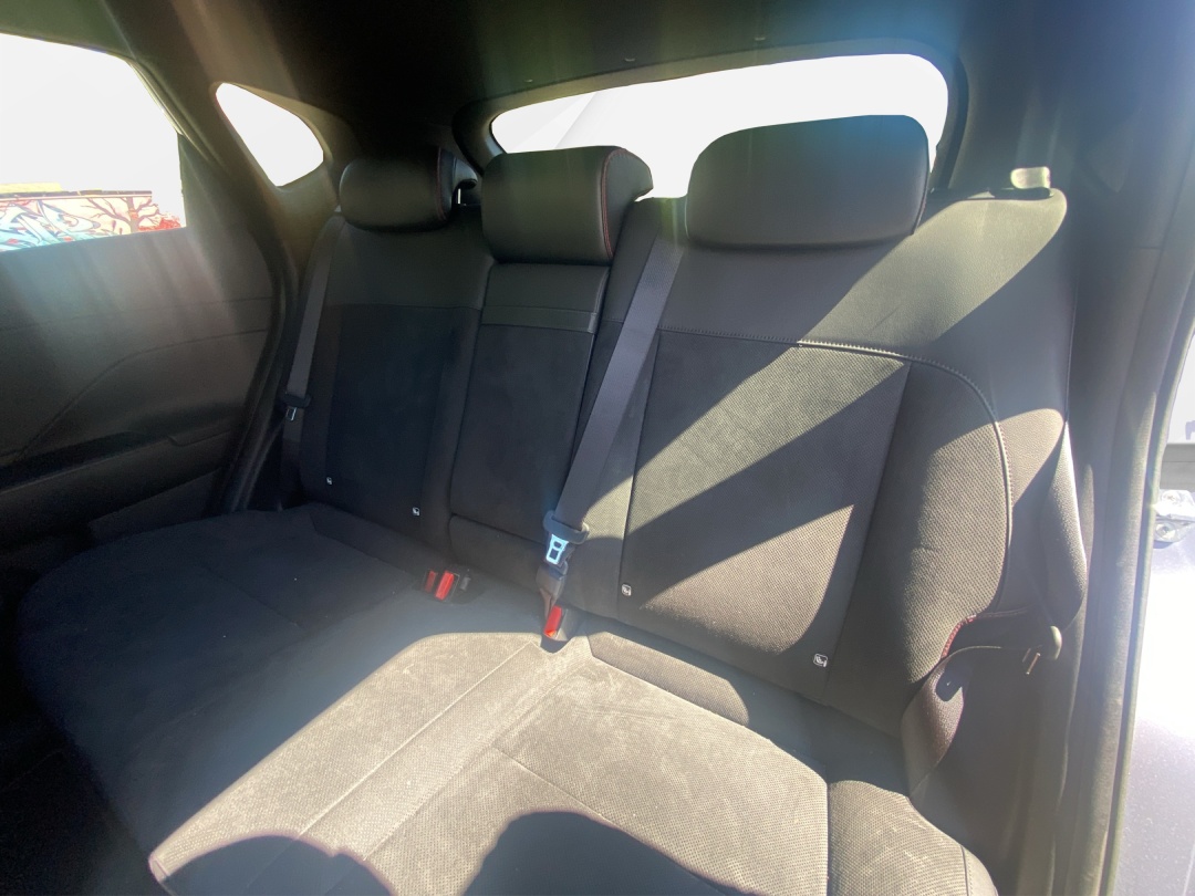 HYUNDAI Kona EV 65.4 kWh N Line-image-10