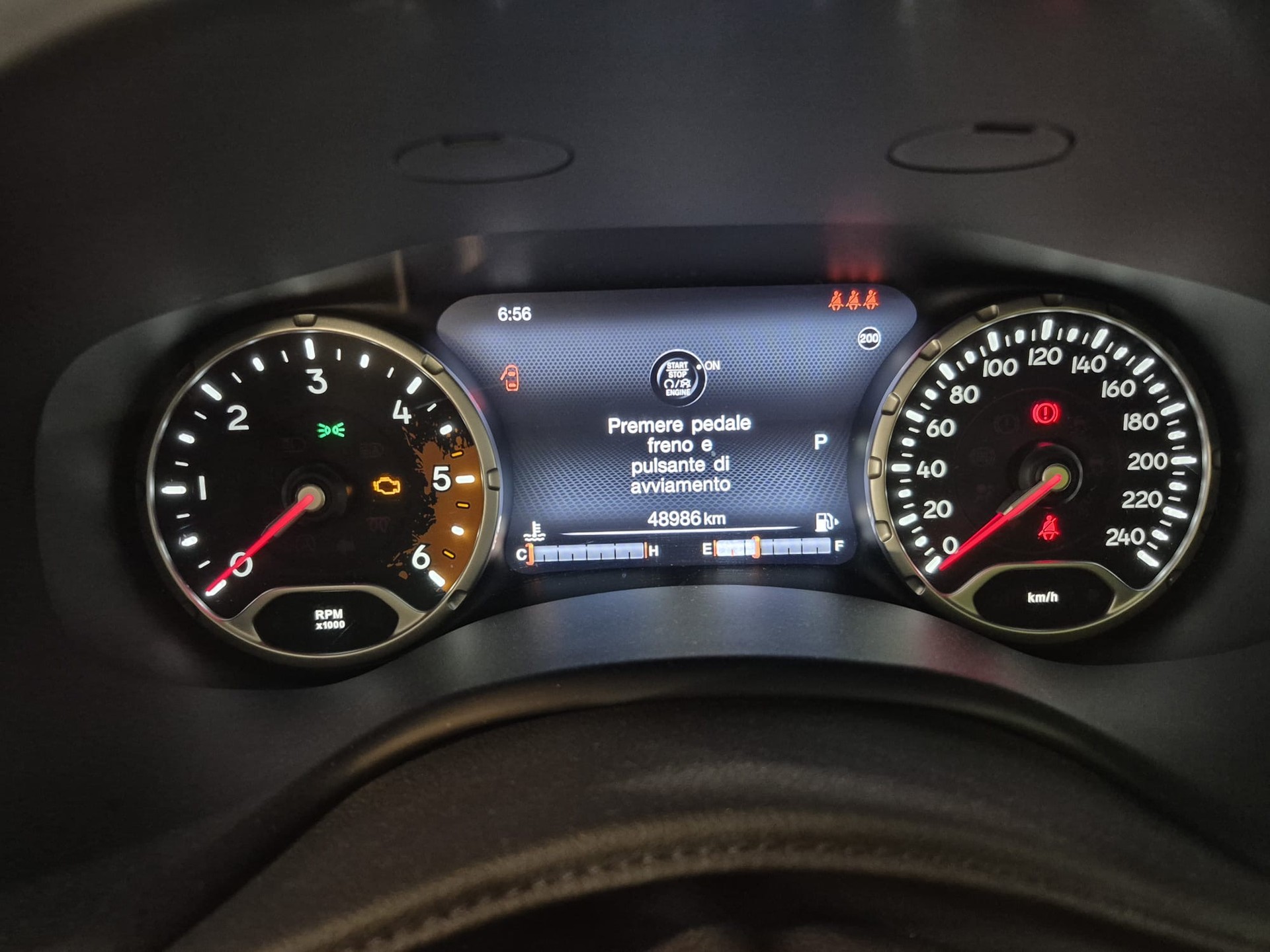 JEEP Renegade 2.0 CRD Limited AWD + Low Range 9ATX-image-13