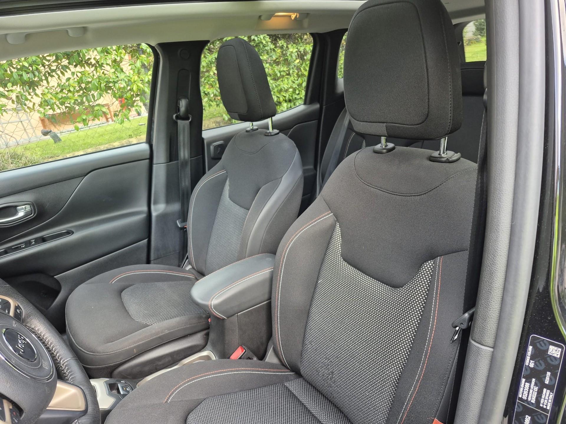 JEEP Renegade 2.0 CRD Limited AWD + Low Range 9ATX-image-8