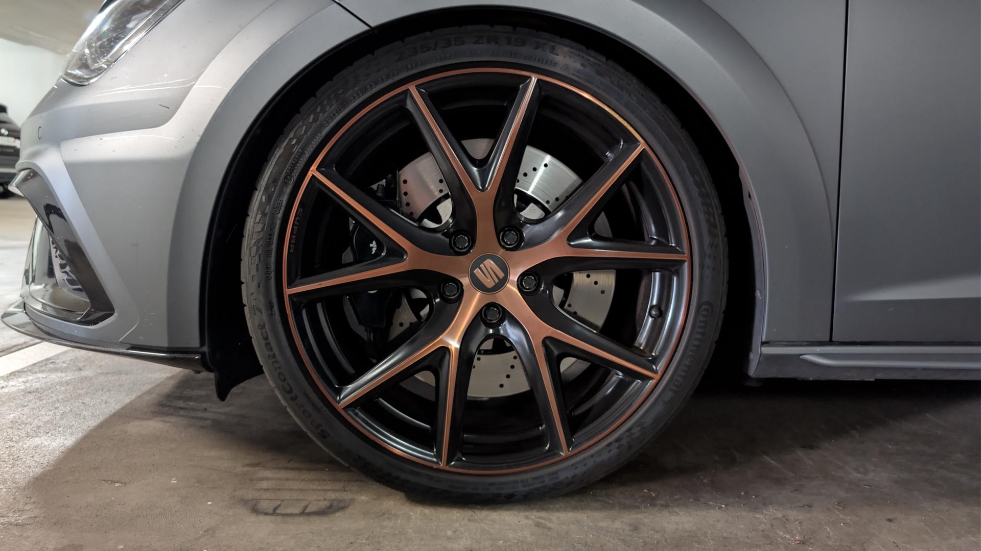 SEAT 2.0 TSI 300 Cupra R DSG-image-8