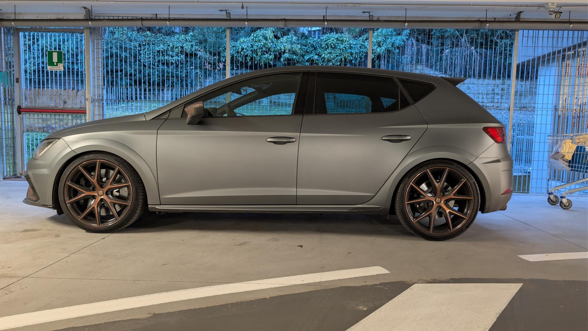 SEAT 2.0 TSI 300 Cupra R DSG-image-2