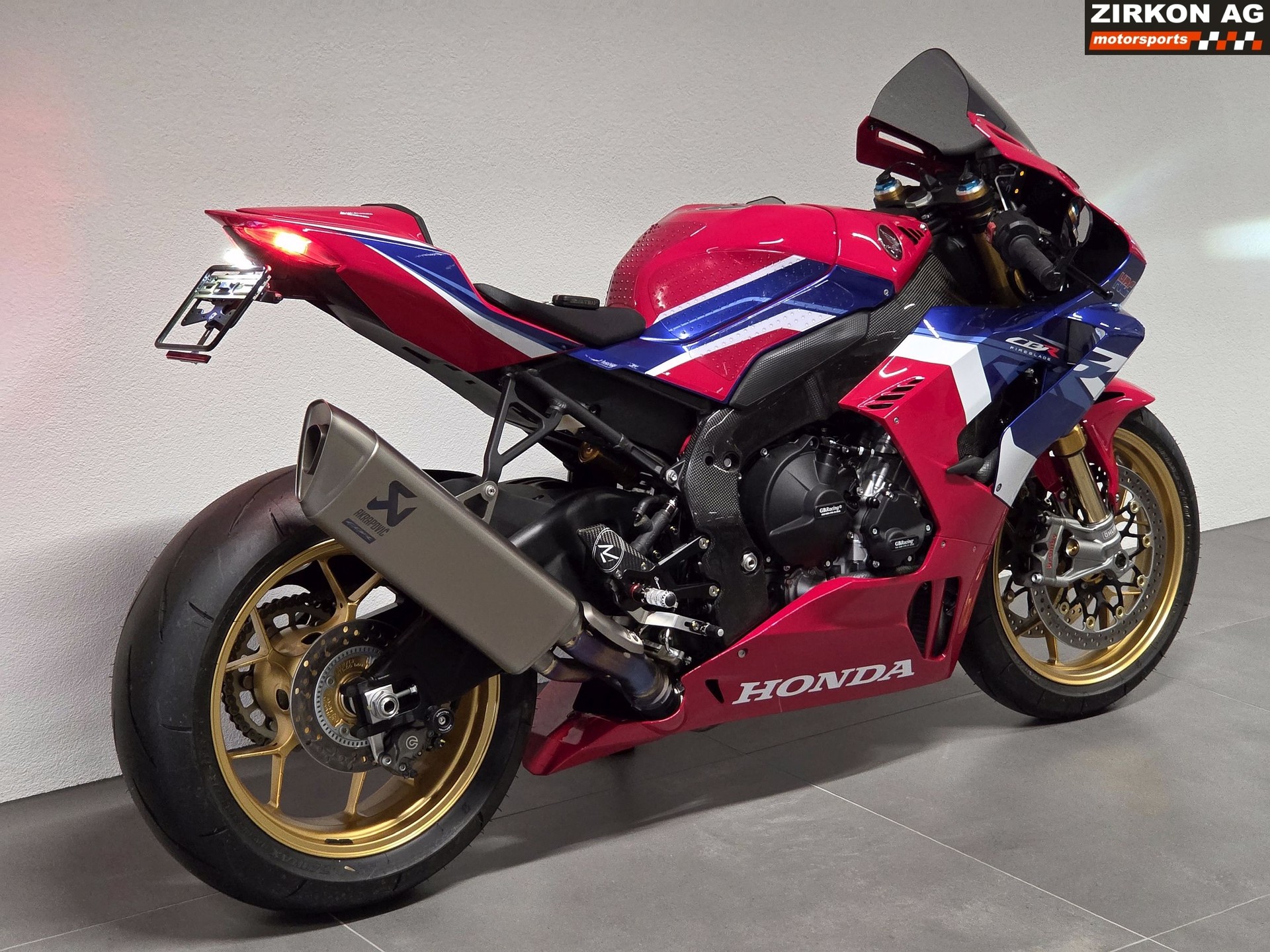 HONDA CBR 1000 RR-R SP-image-5