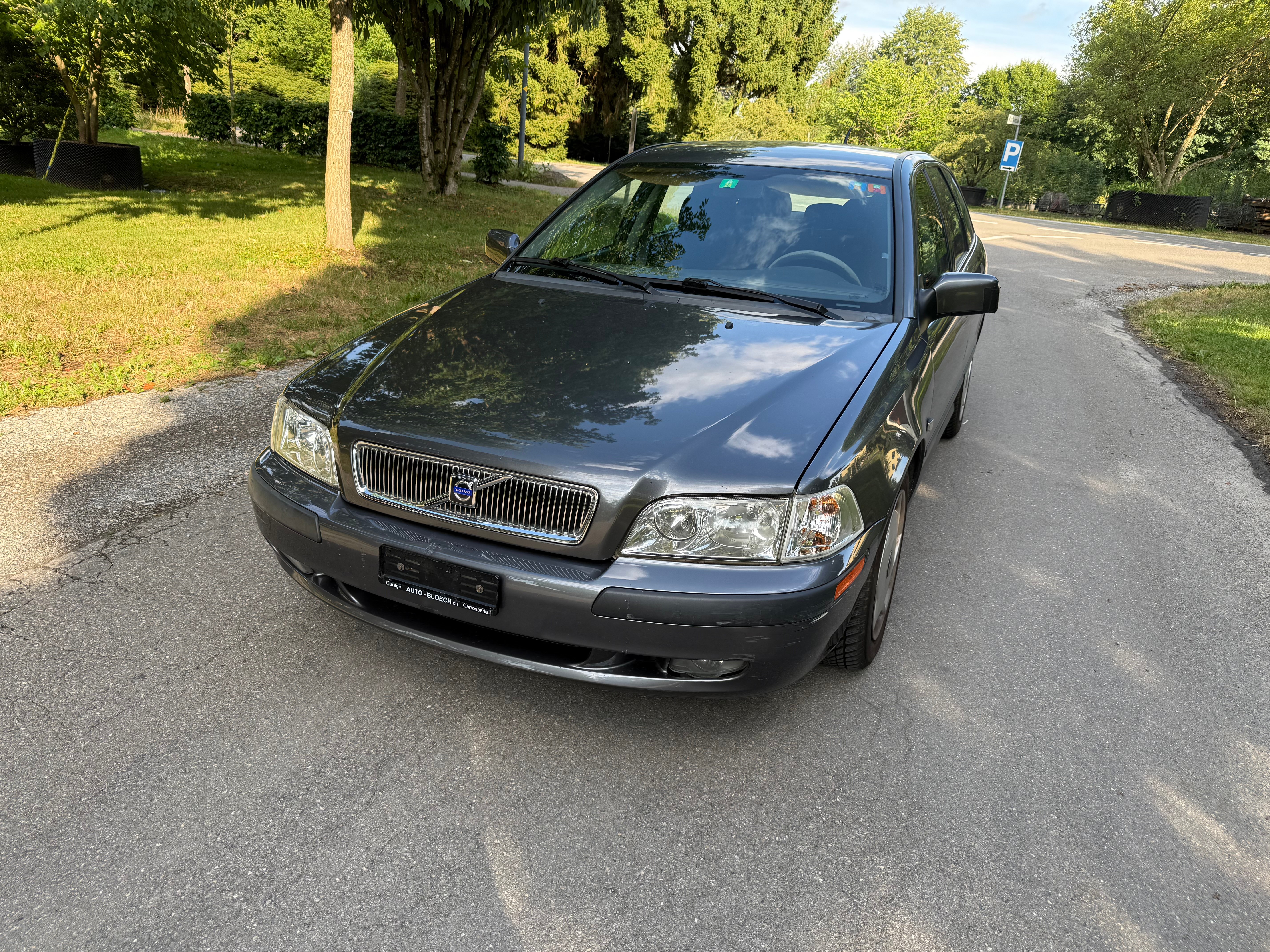 Car photo