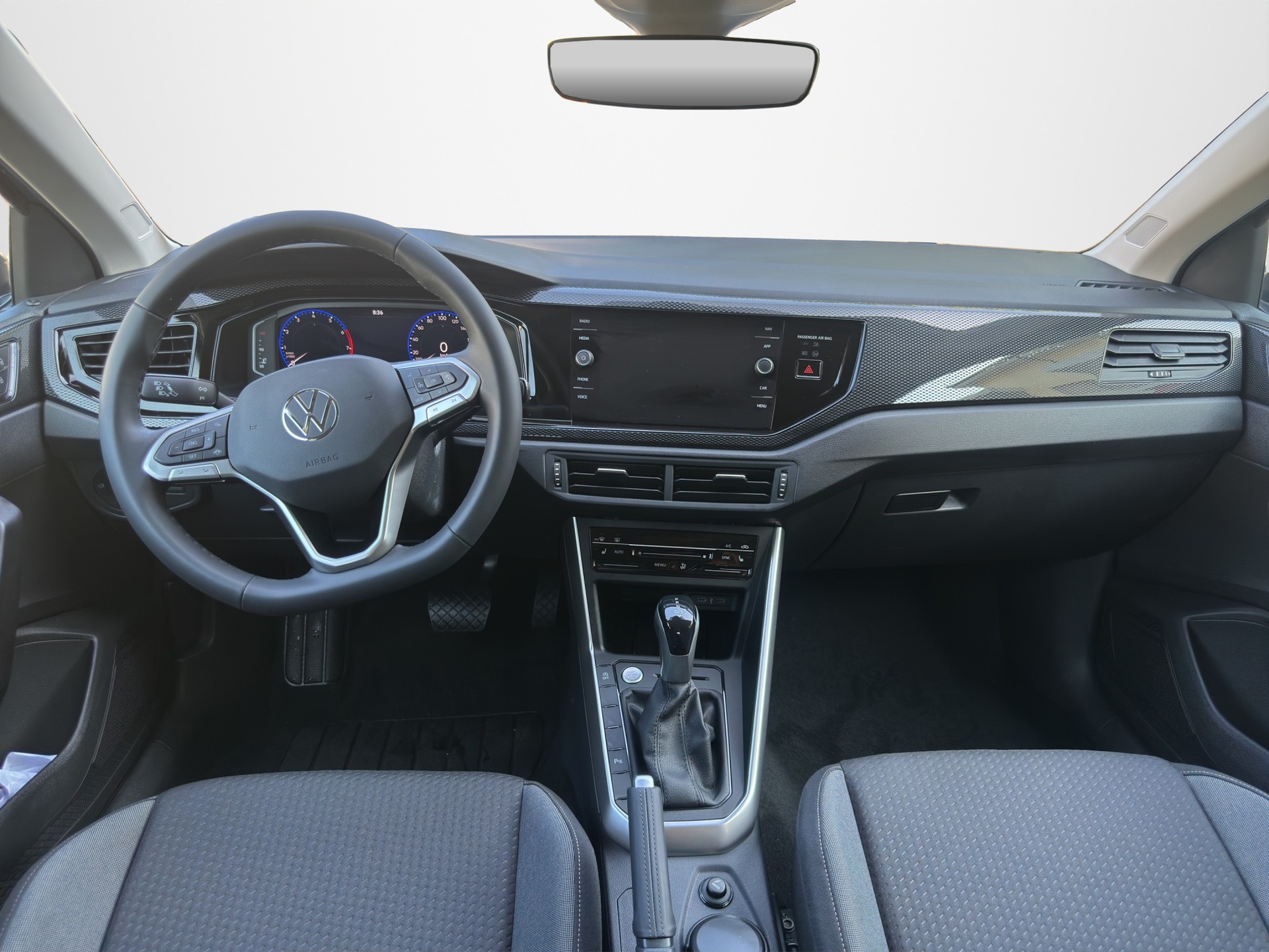 VW Taigo 1.5 TSI R-Line DSG-image-8