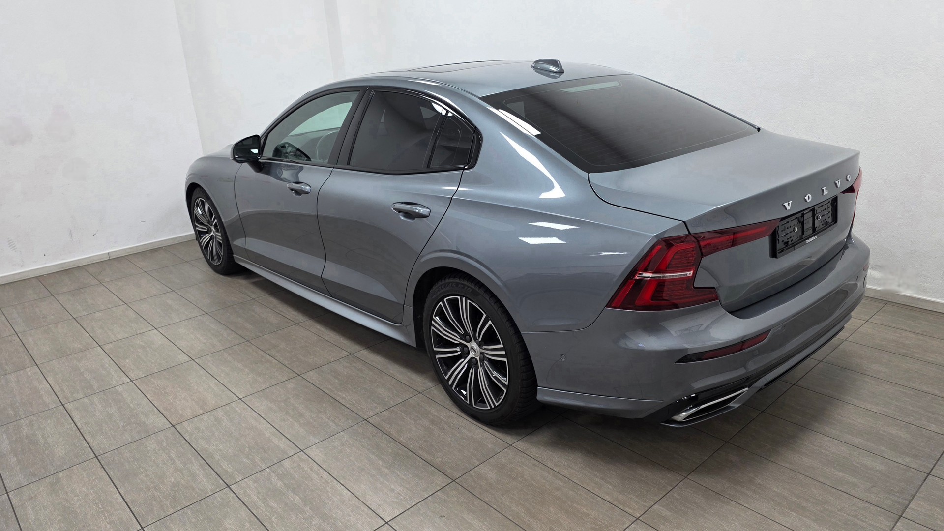 VOLVO S60 T5 R-Design Geartronic-image-6