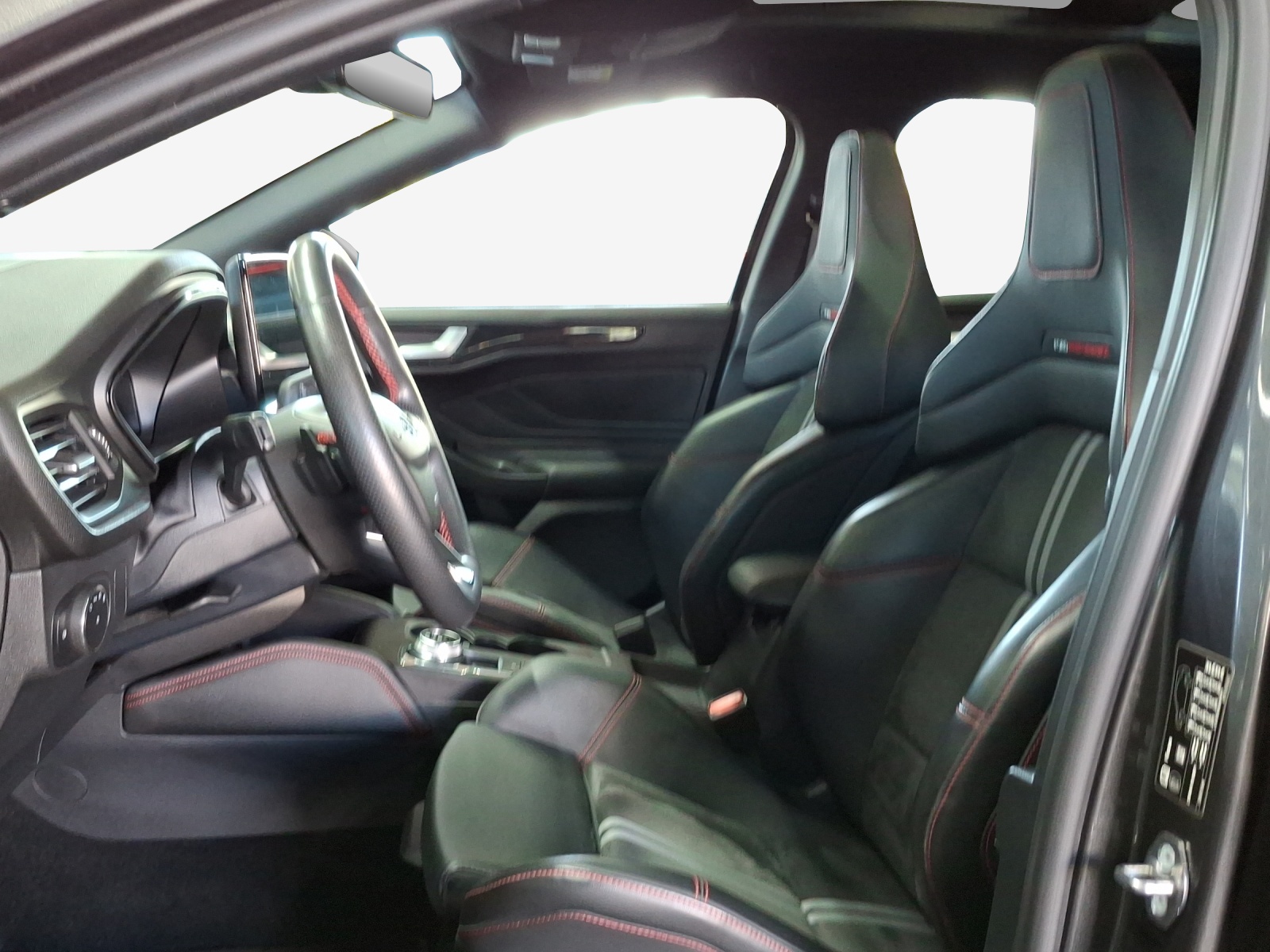 FORD Focus 2.3 ST Automat-image-7