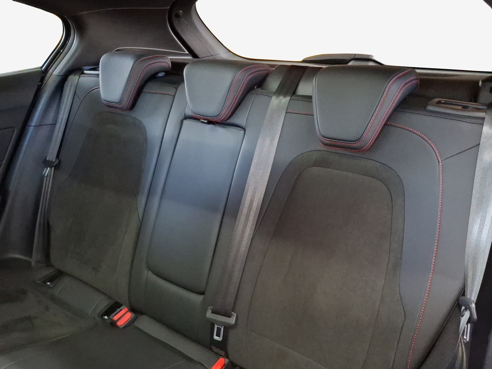 FORD Focus 2.3 ST Automat-image-11