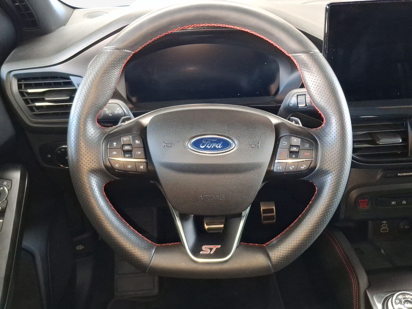 FORD Focus 2.3 ST Automat-image-8